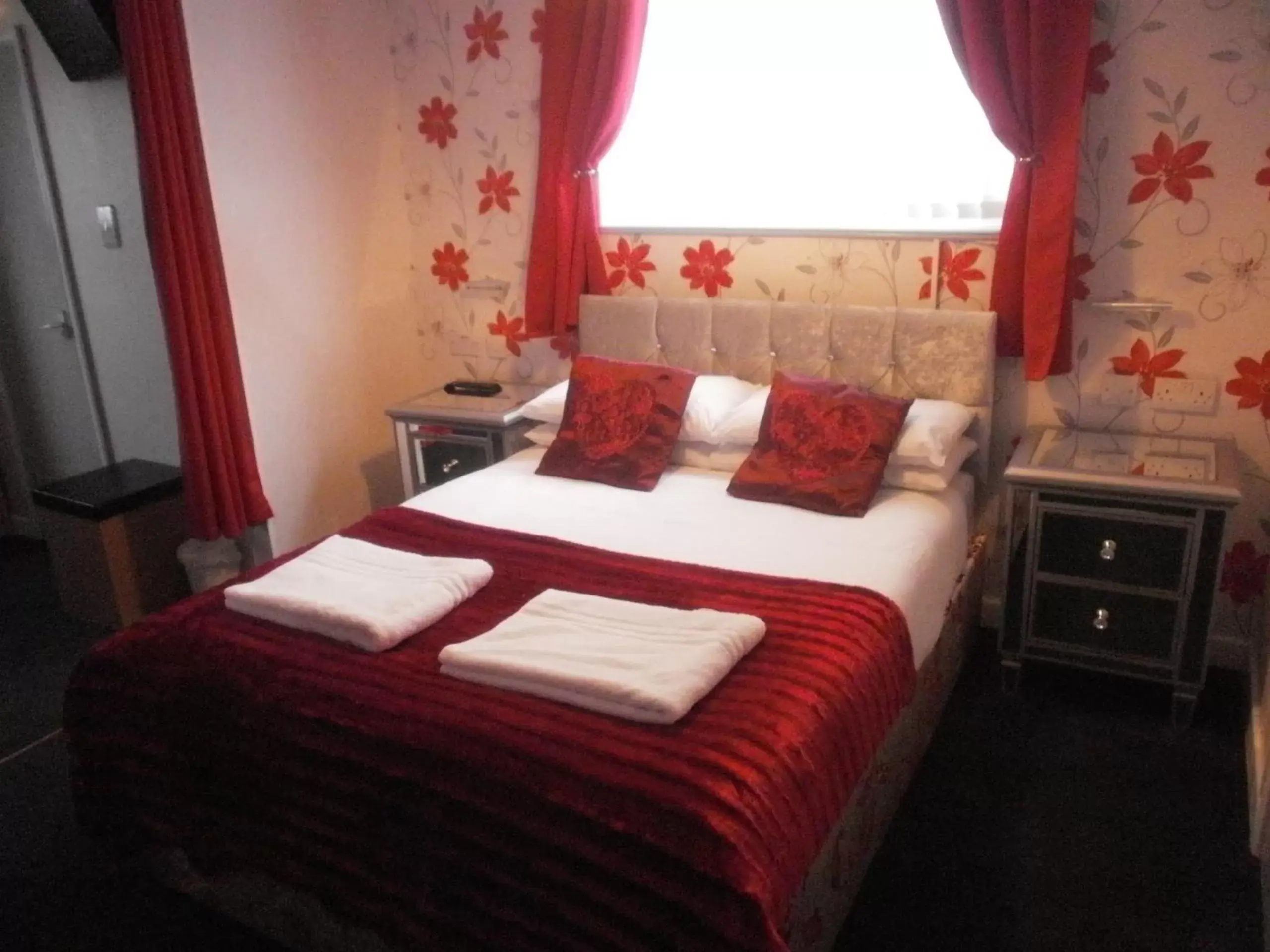 Bedroom, Bed in The Withnell Hotel