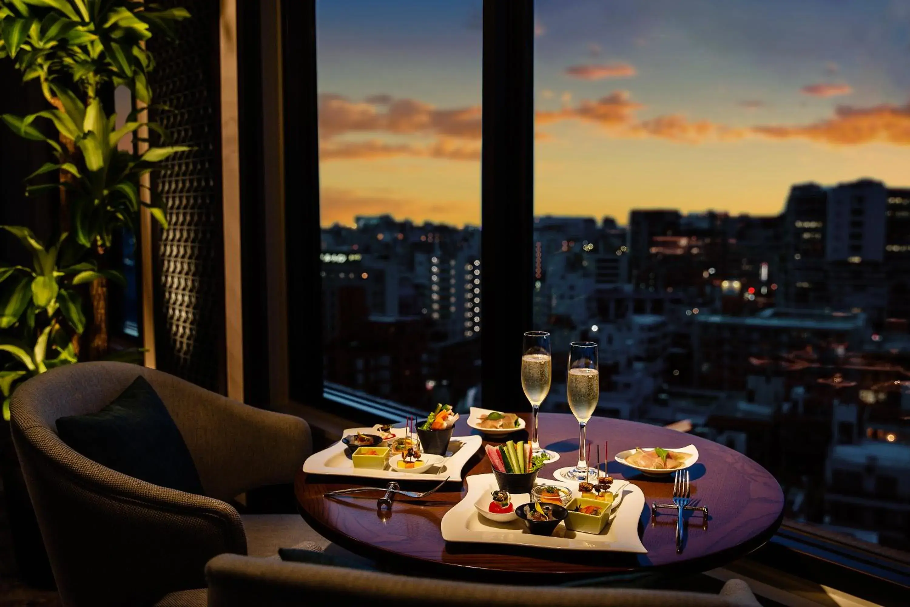 Lounge or bar in Okinawa Harborview Hotel