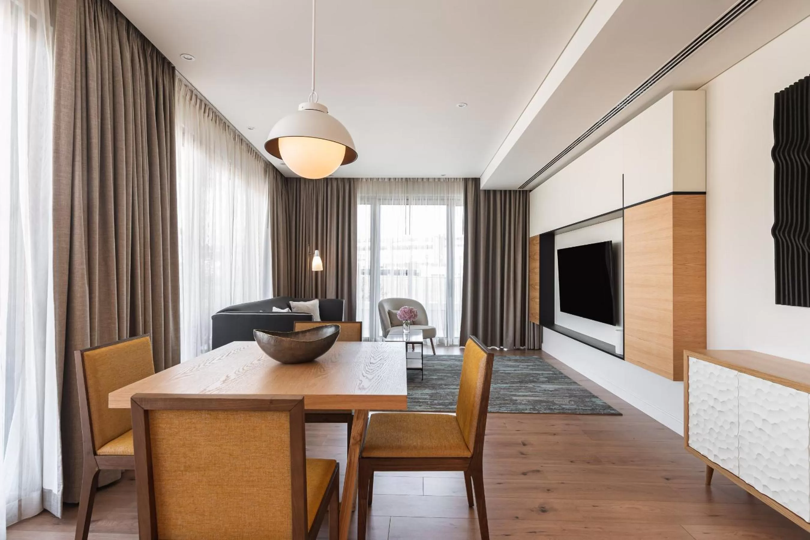 TV and multimedia in Hyatt Regency Lisbon