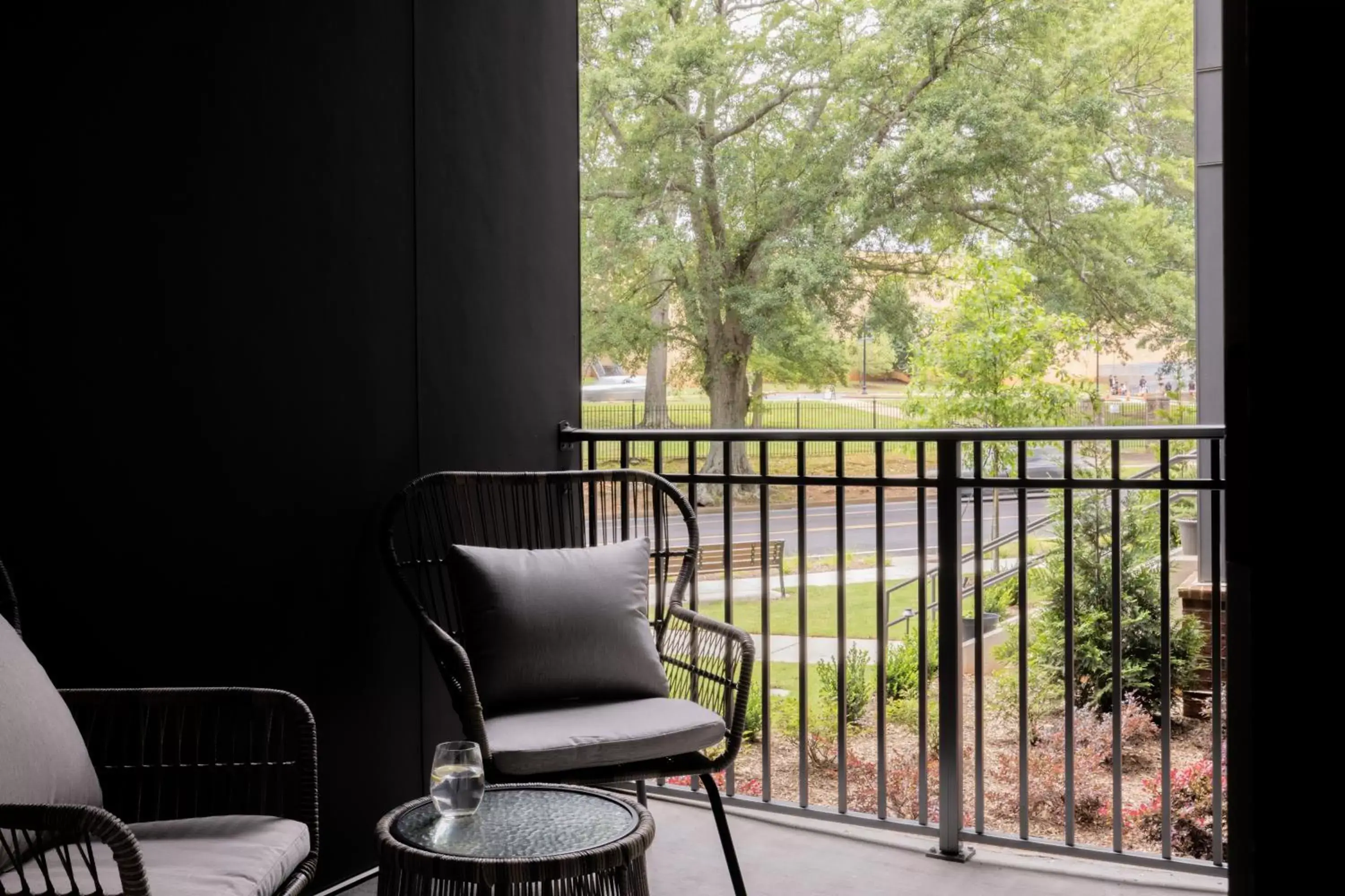 Seating Area in Mint House Greenville - West End