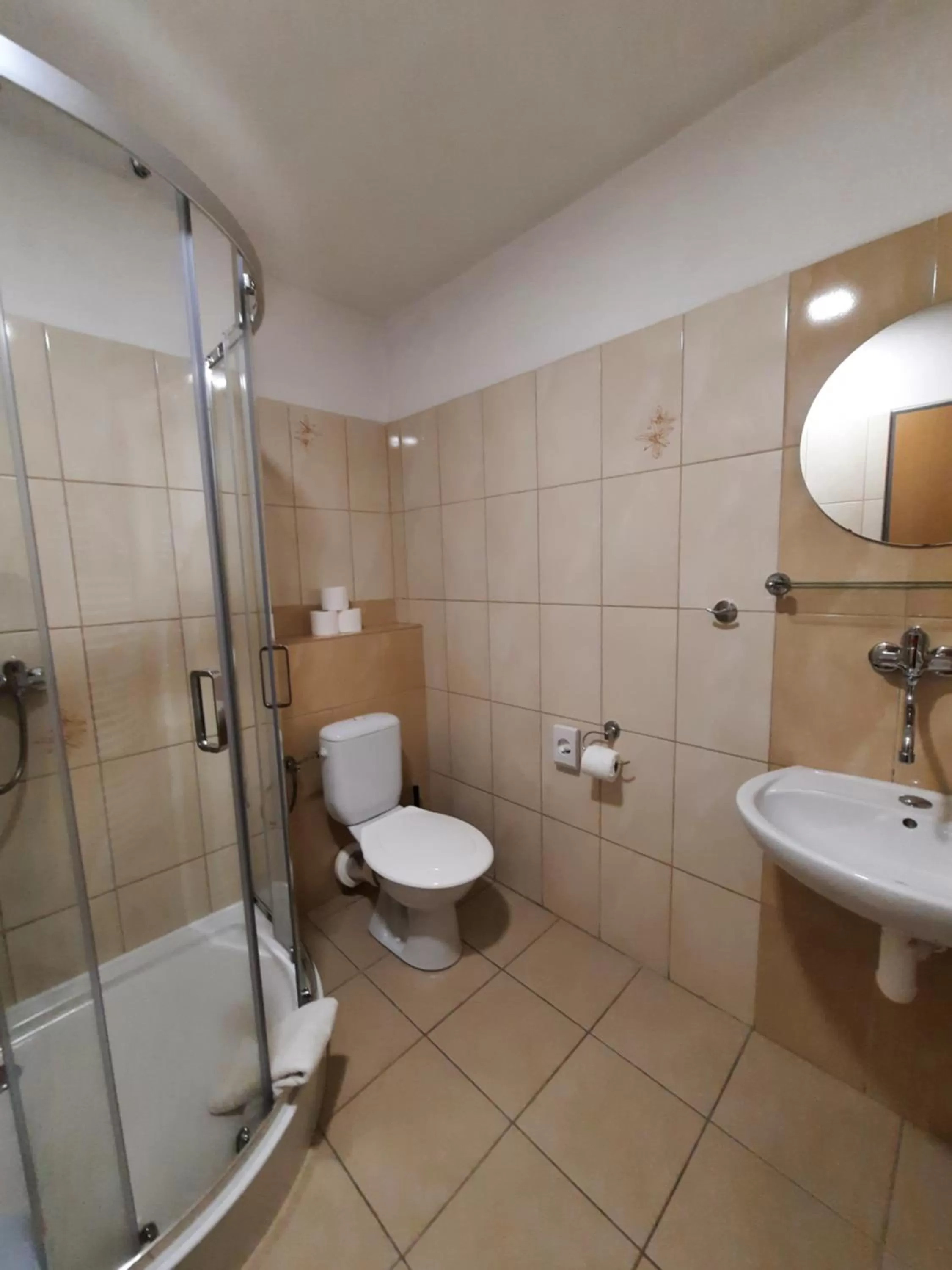 Shower in Hotel Boršičanka