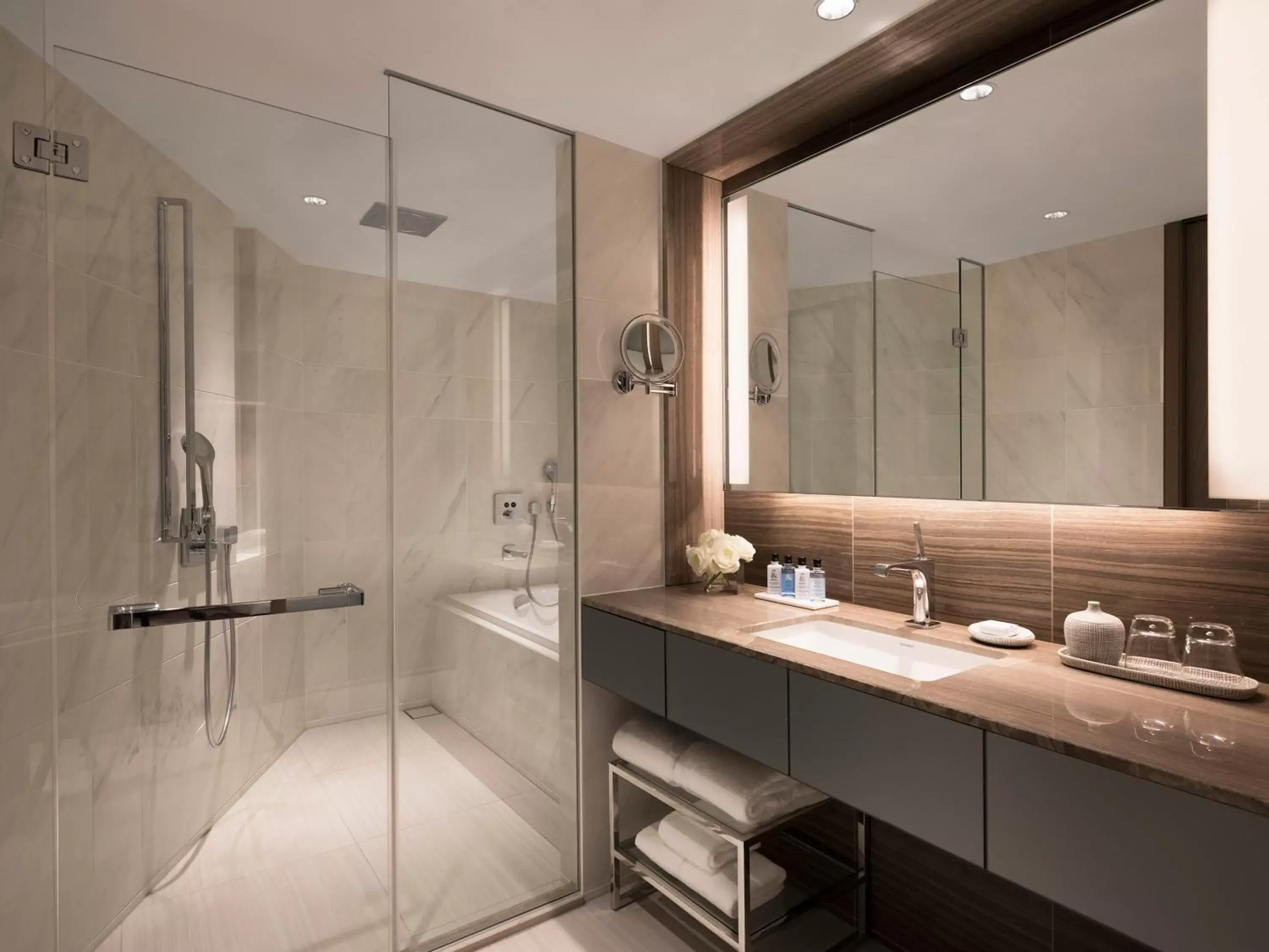 Photo of the whole room, Bathroom in ANA InterContinental Tokyo, an IHG Hotel