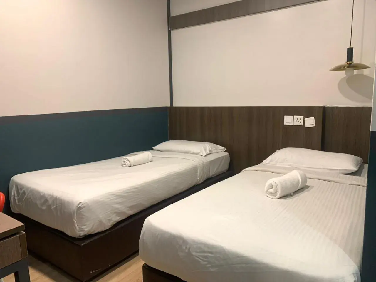 Bedroom, Bed in Smile Hotel Subang USJ