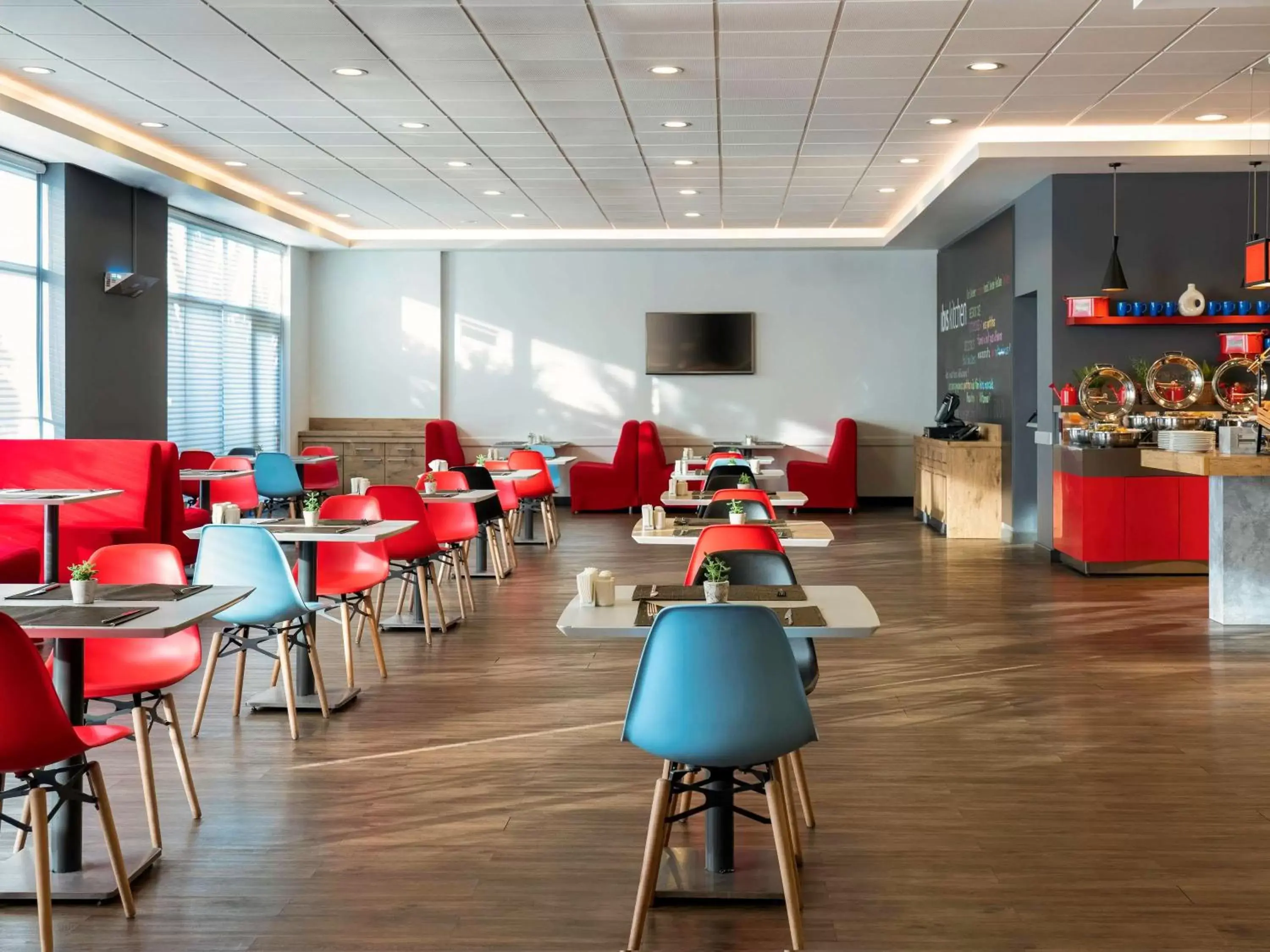 Restaurant/Places to Eat in ibis Ankara Airport Hotel