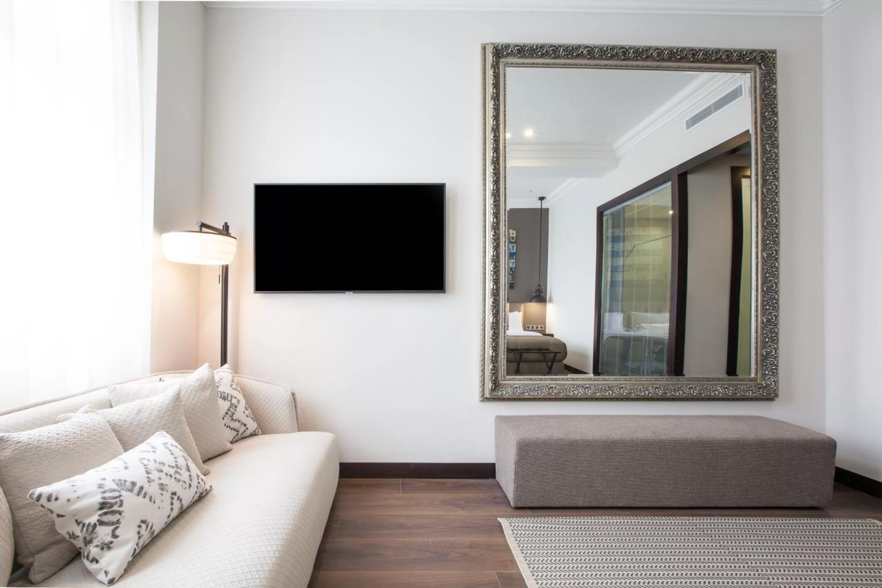 TV and multimedia in Quentin XL Potsdamer Platz