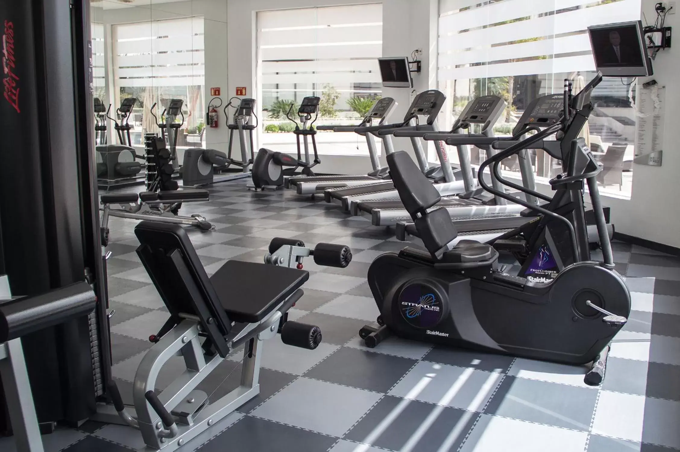 Fitness centre/facilities in HS HOTSSON Hotel Leon Fitness centre/facilities in HS HOTSSON Hotel Leon