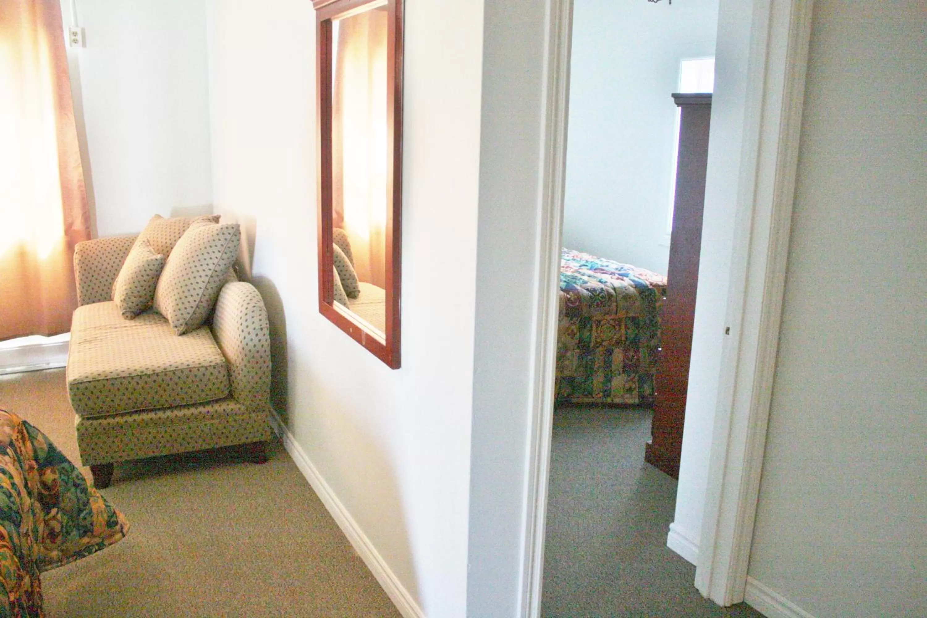 Decorative detail, Bed in Tulip Motel