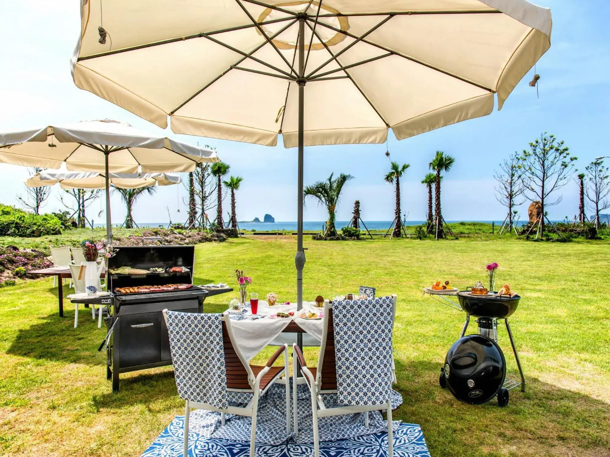 BBQ facilities, Garden in Sun And Moon Resort