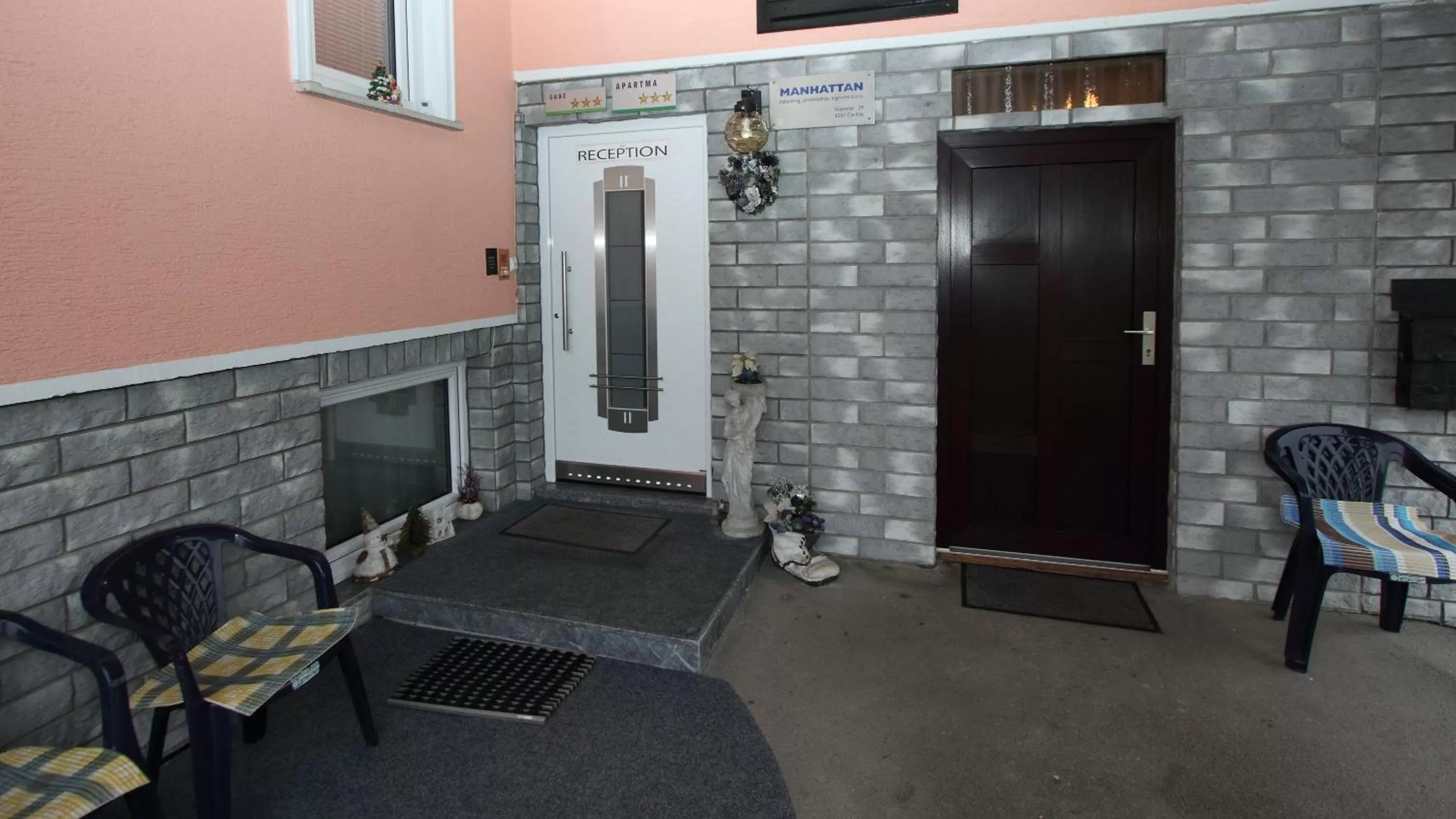 Facade/entrance in Rooms & Apartments Jana