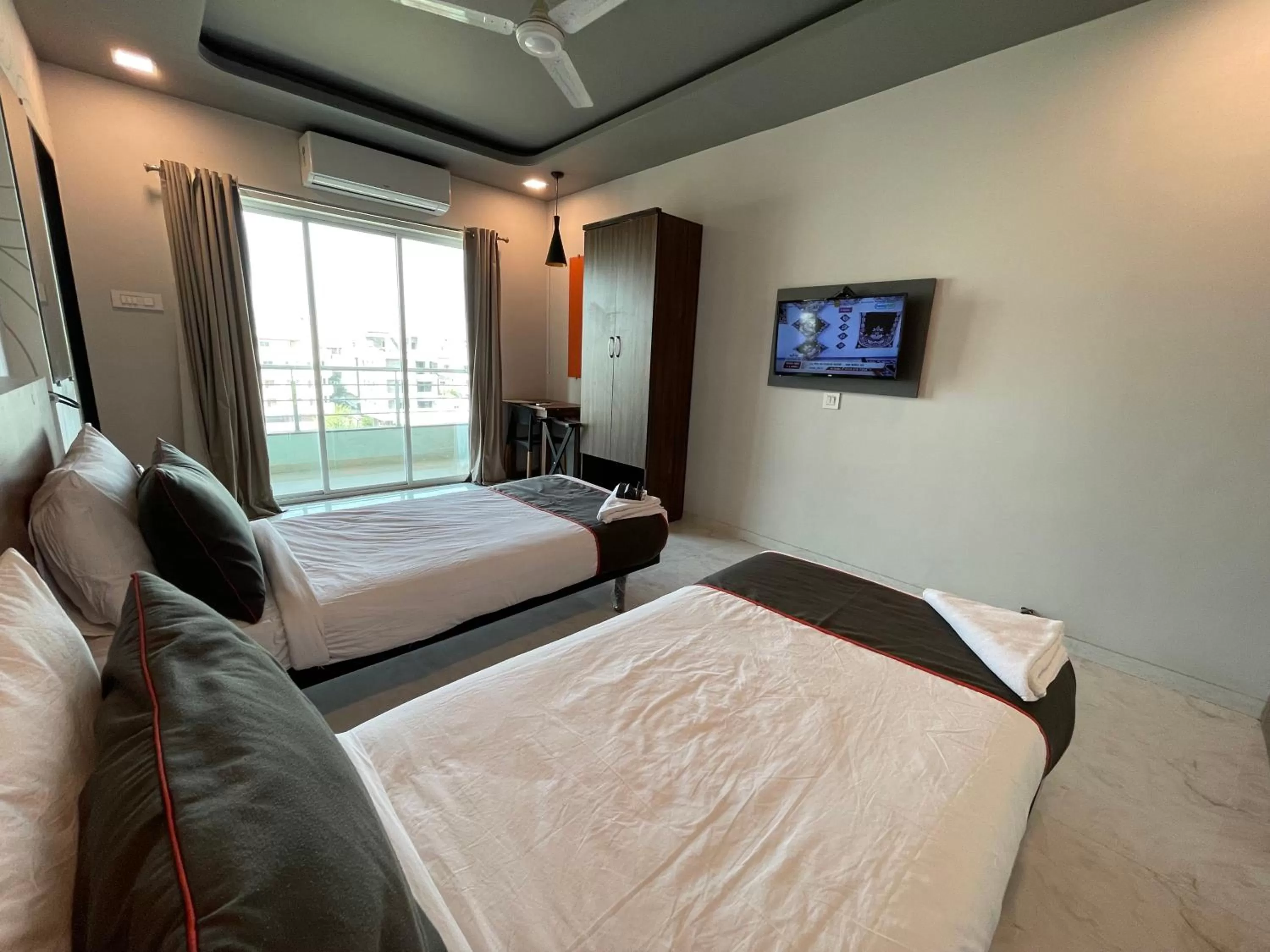 Photo of the whole room, Bed in Manomay Homes