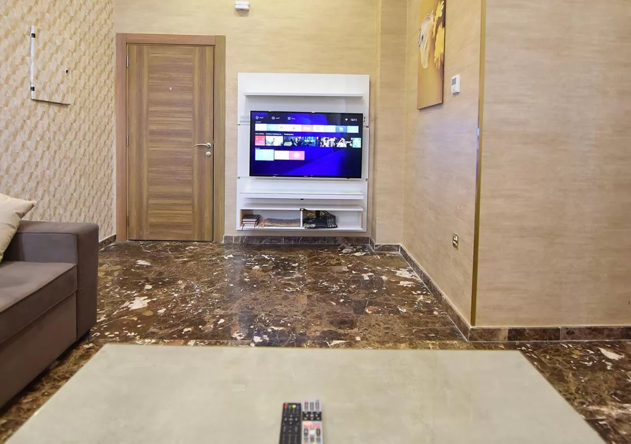 TV and multimedia, TV/Entertainment Center in Rihanna Hotel Apartment