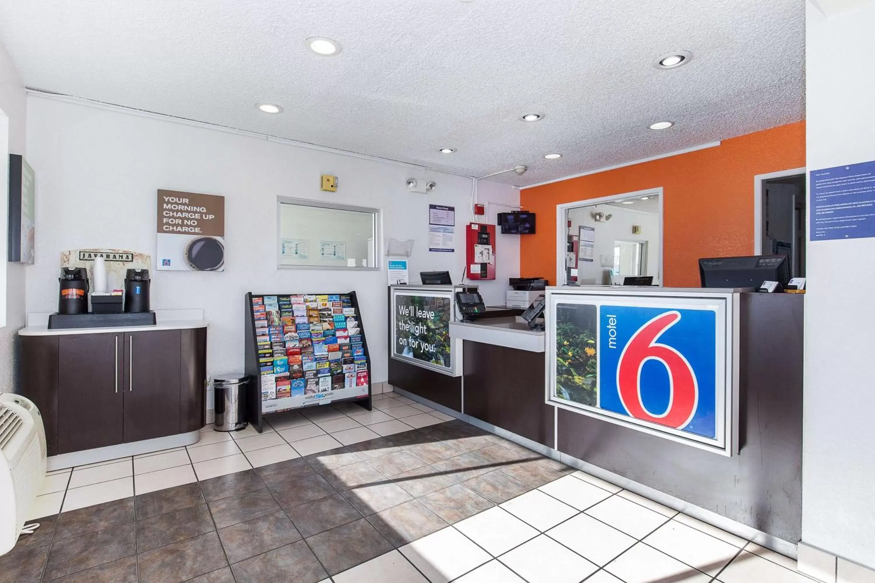 Lobby or reception, Lobby/Reception in Motel 6 Hayward, CA- East Bay