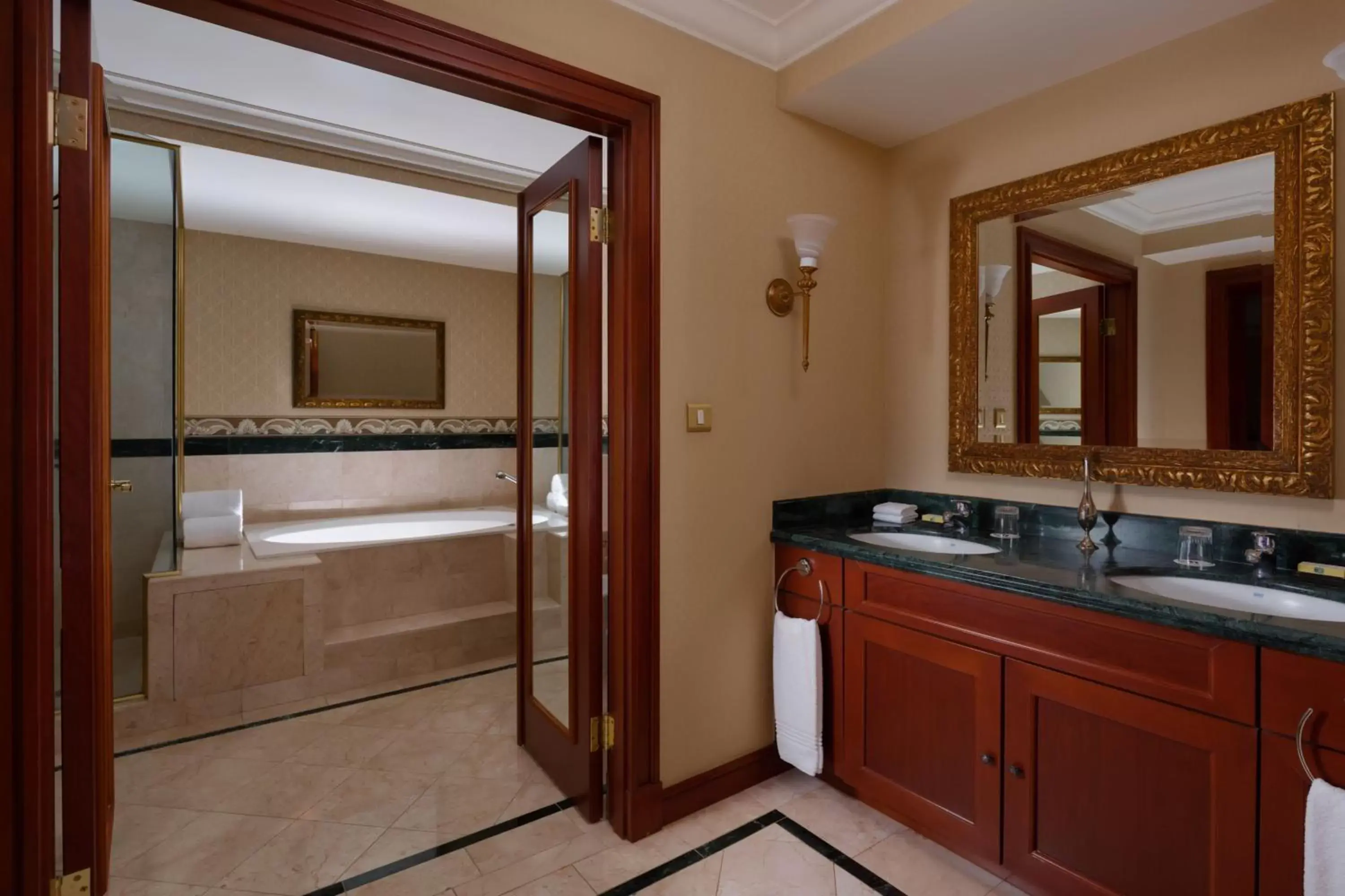 Bathroom, Kitchen/Kitchenette in Armenia Marriott Hotel Yerevan