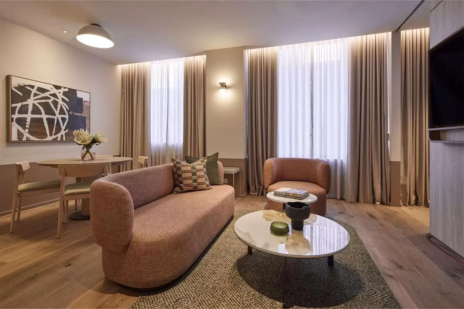 Bedroom, Seating Area in Rydges Melbourne