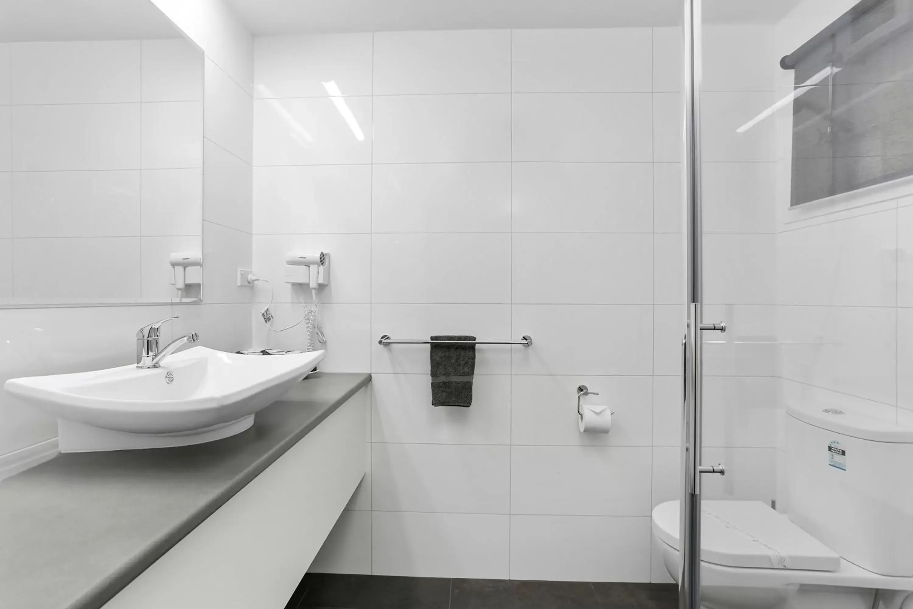 Bathroom in Comfort Inn Warrnambool International