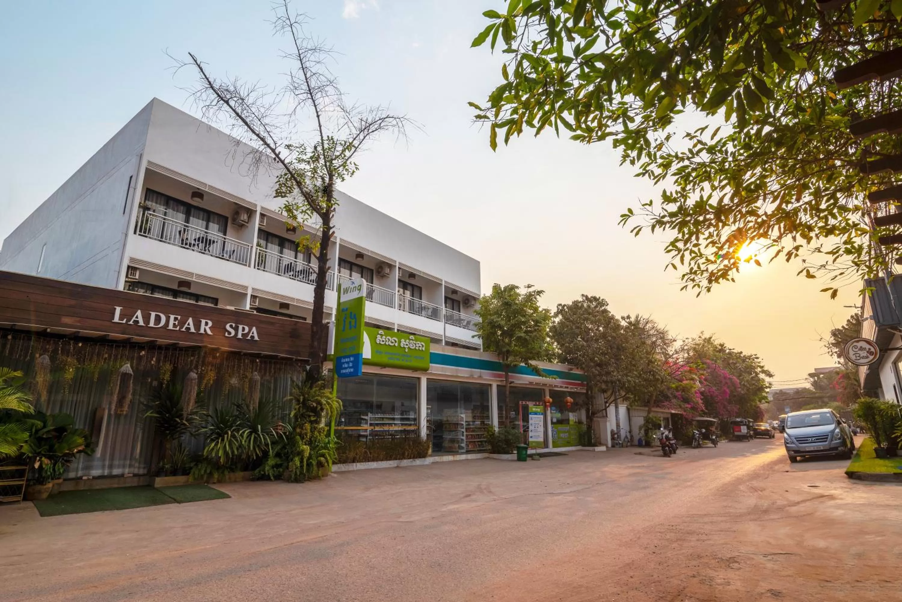 Property Building in Ladear Privilege Rooms