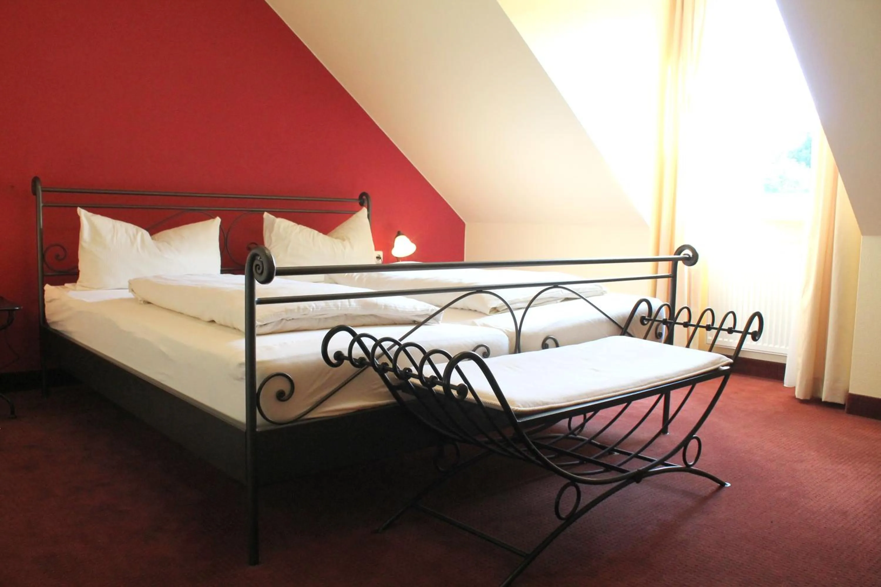 Bedroom, Bed in Hotel und Restaurant Eurohof