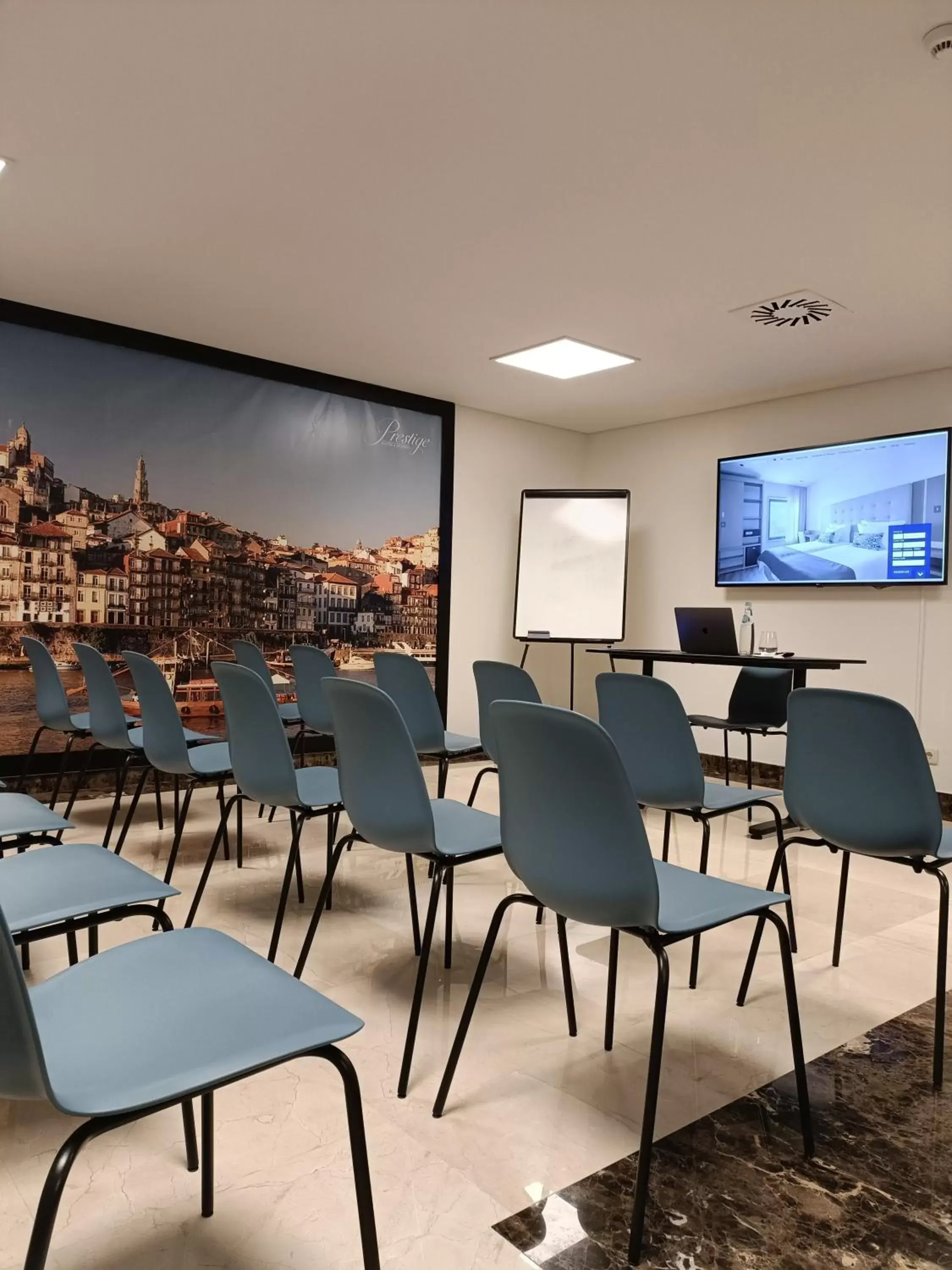 Meeting/conference room in Oporto Airport & Business Hotel