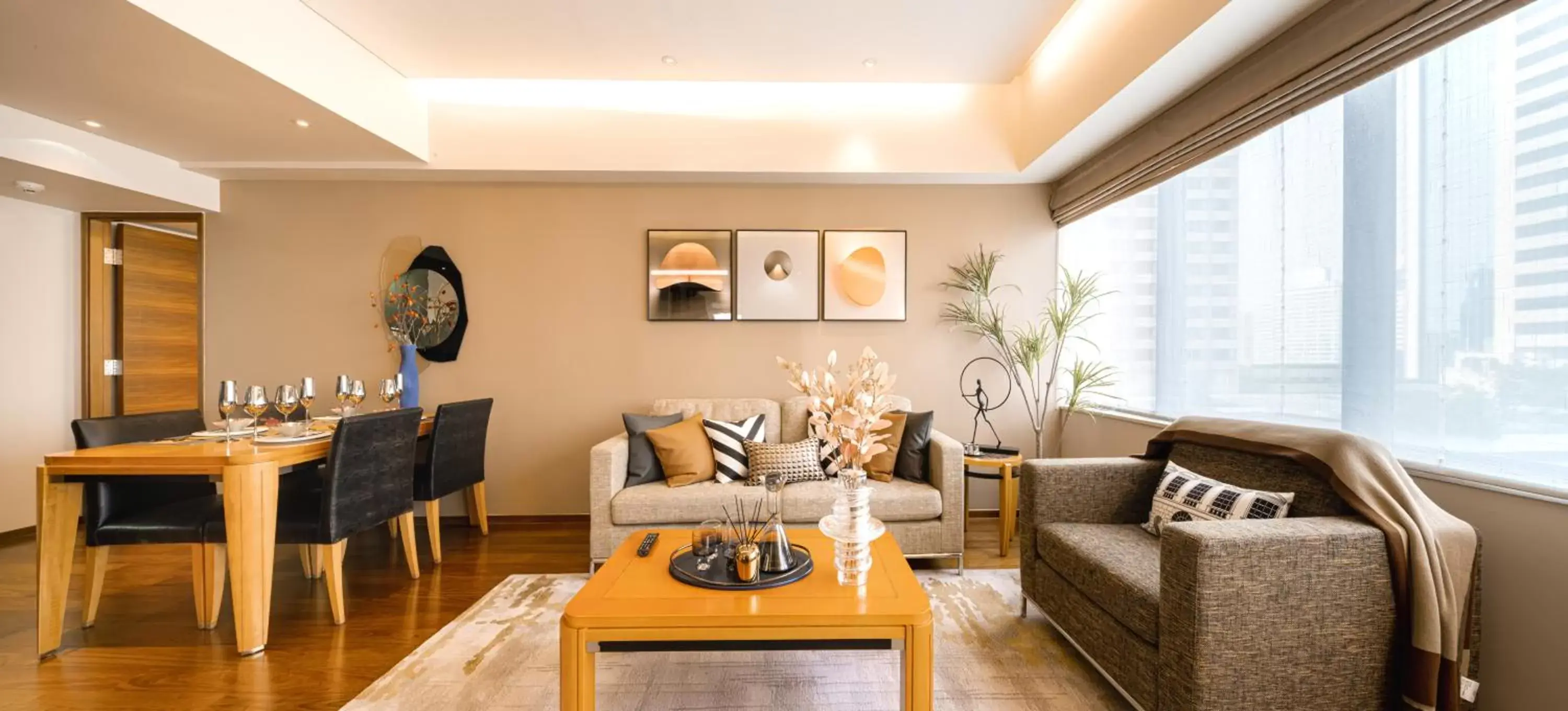 Dining area, Seating Area in Shanghai Centre Serviced Apartment