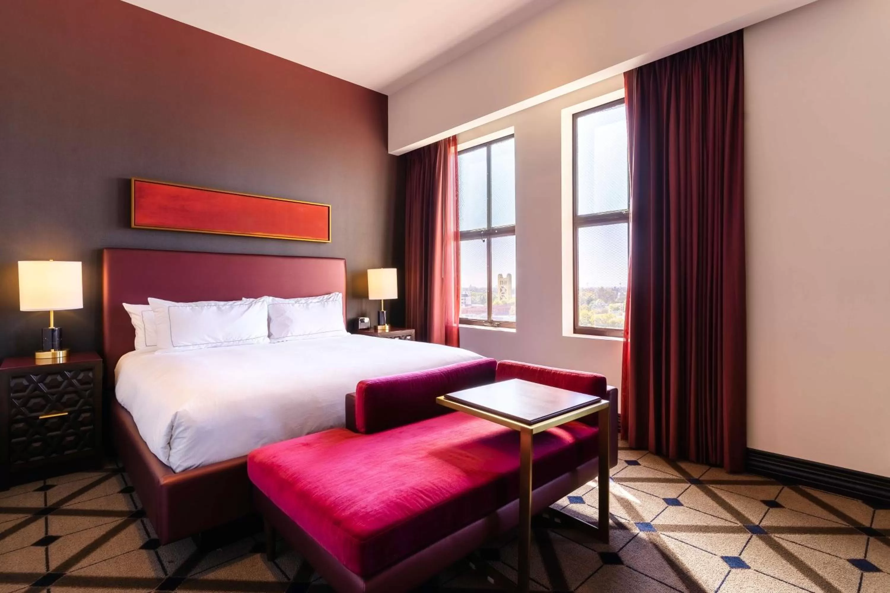 Deluxe King Room in The Exchange Sacramento, Curio Collection By Hilton