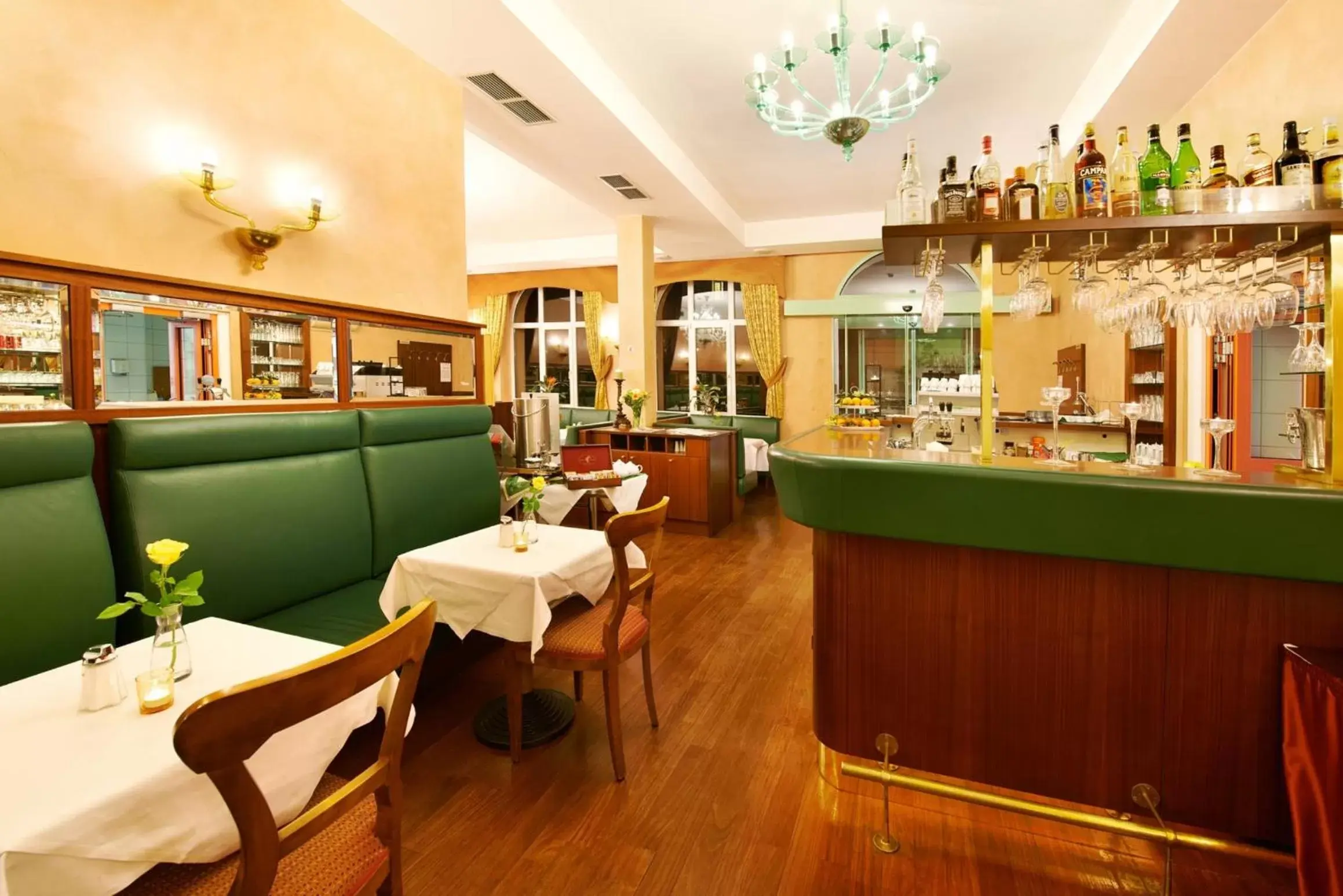 Restaurant/Places to Eat in Hotel Schild