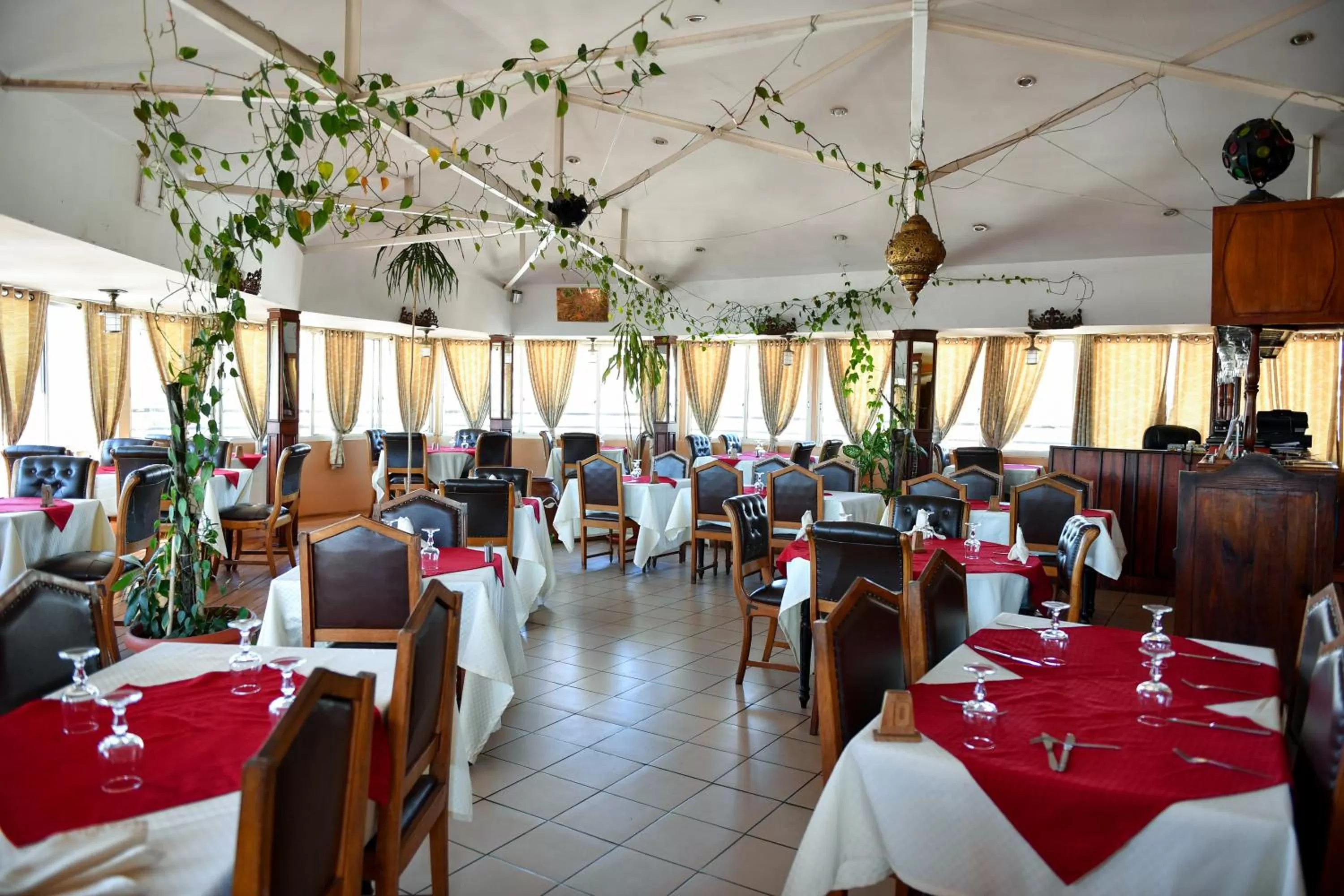 Restaurant/places to eat in Anjary Hotel Antananarivo