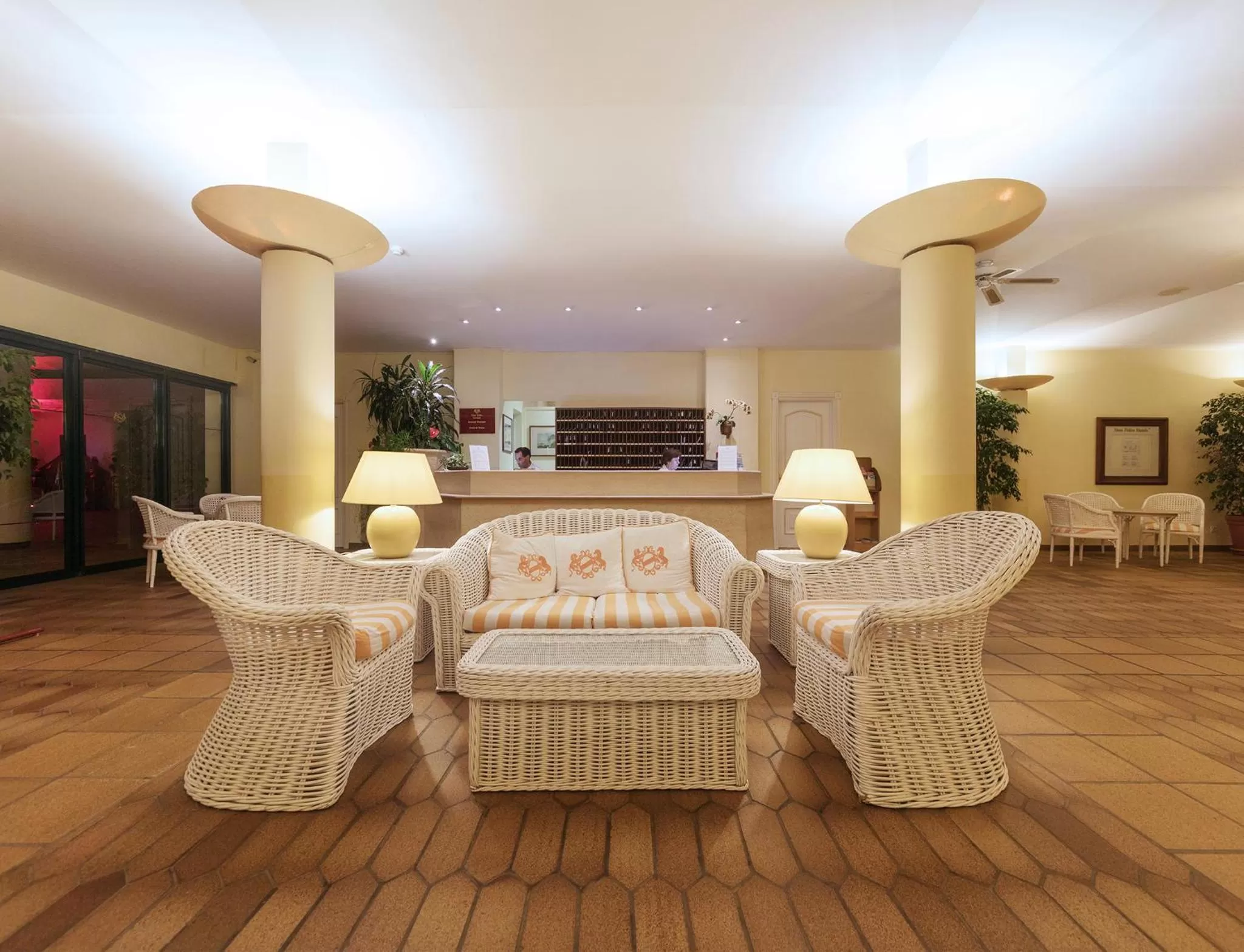 Lobby or reception in Dom Pedro Garajau