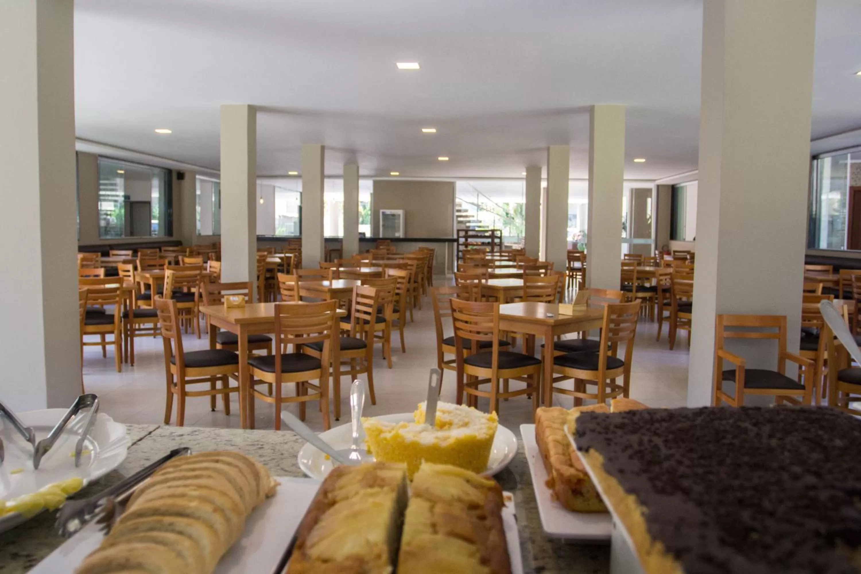 Restaurant/places to eat in Porto Mar Hotel
