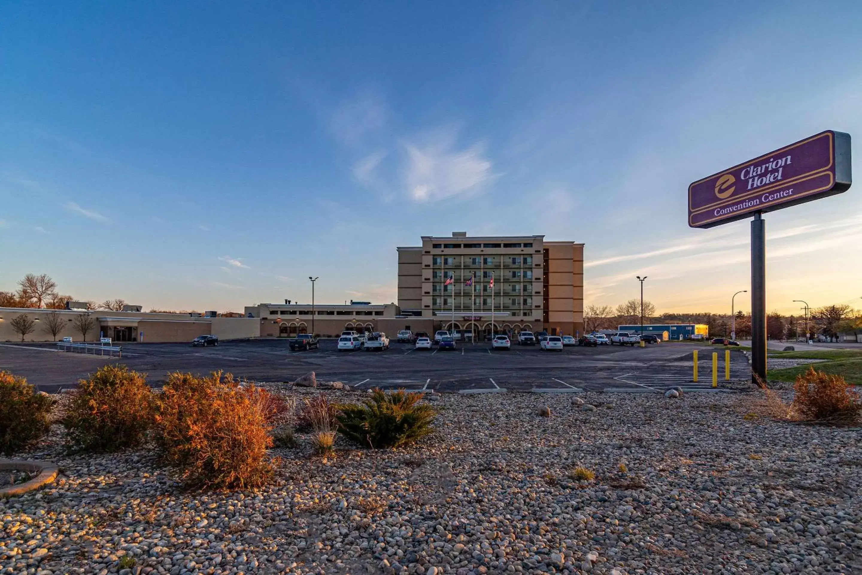 Property building in Clarion Hotel Convention Center