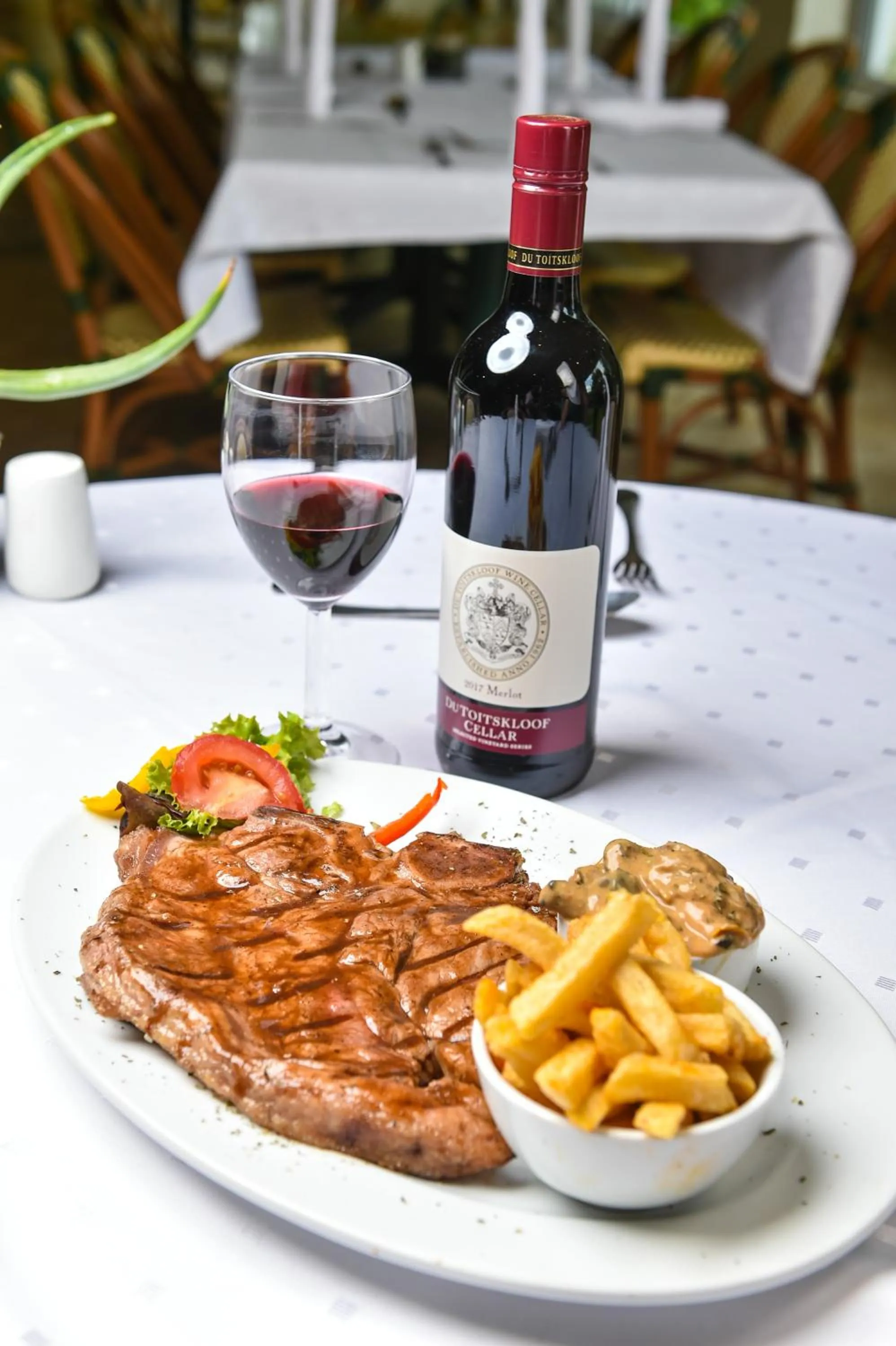 Food and drinks in CedarWoods of Sandton