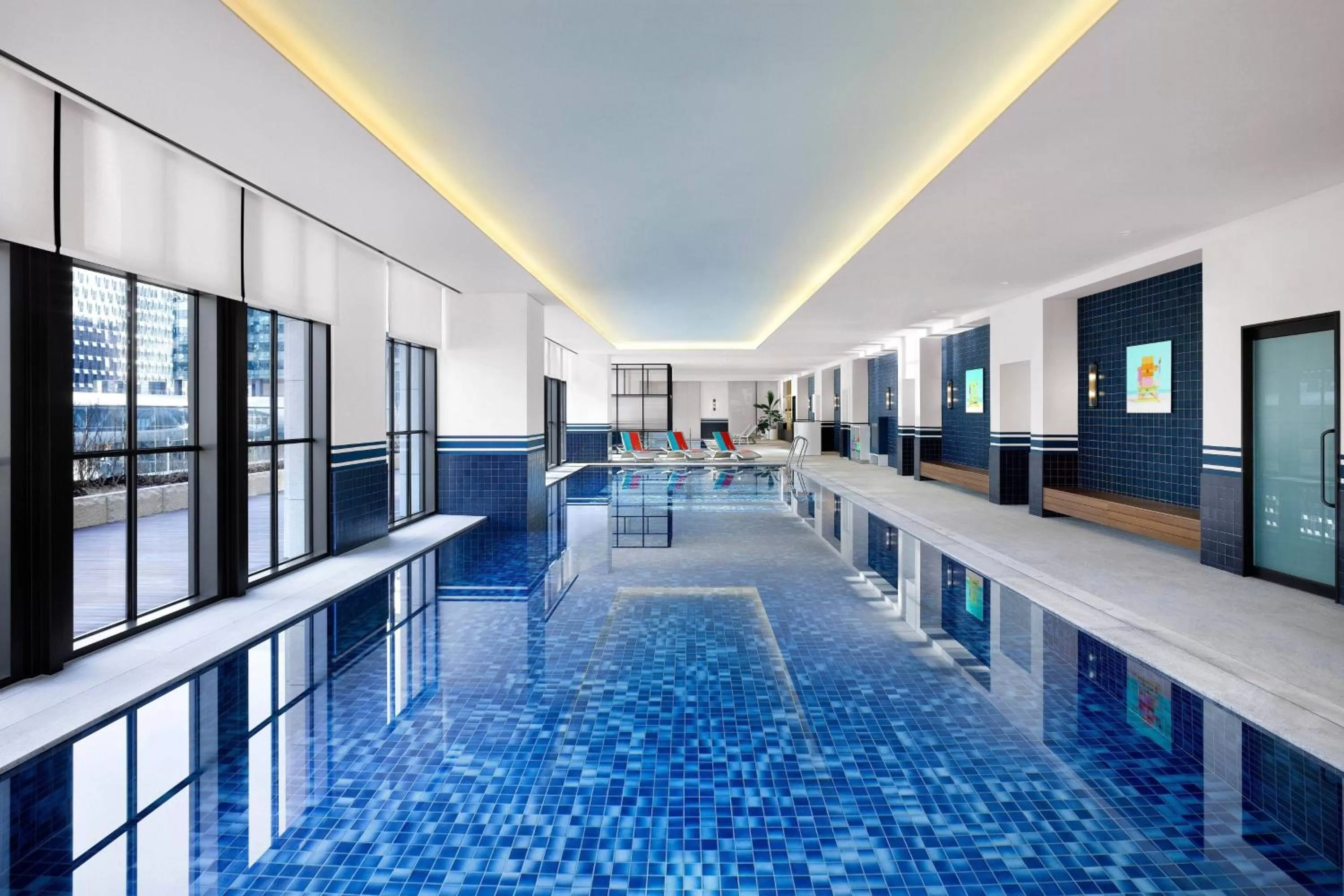 Swimming pool in GRAVITY JOSUN Seoul Pangyo, Autograph Collection