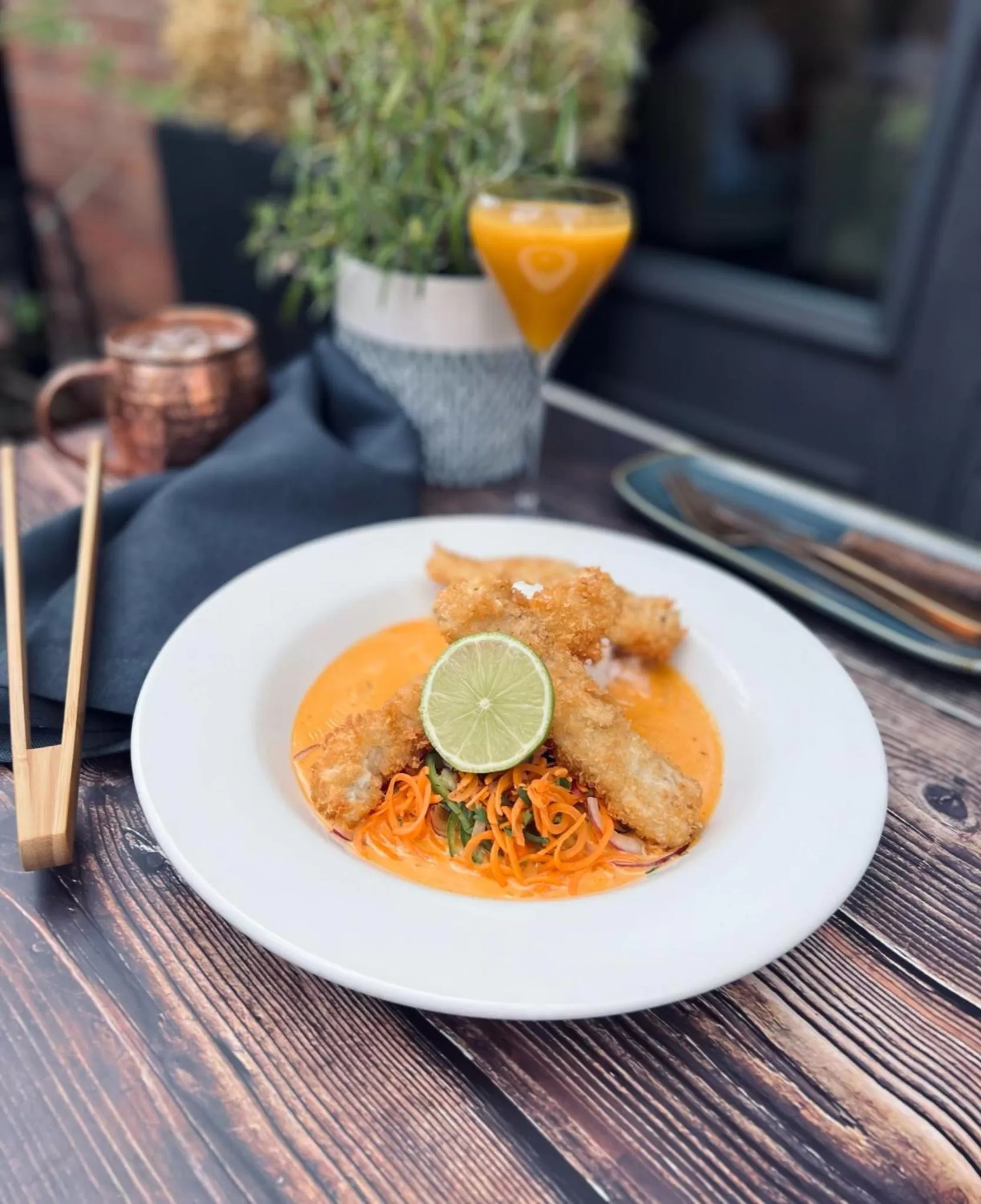 The Wheatsheaf Pub, Kitchen & Rooms