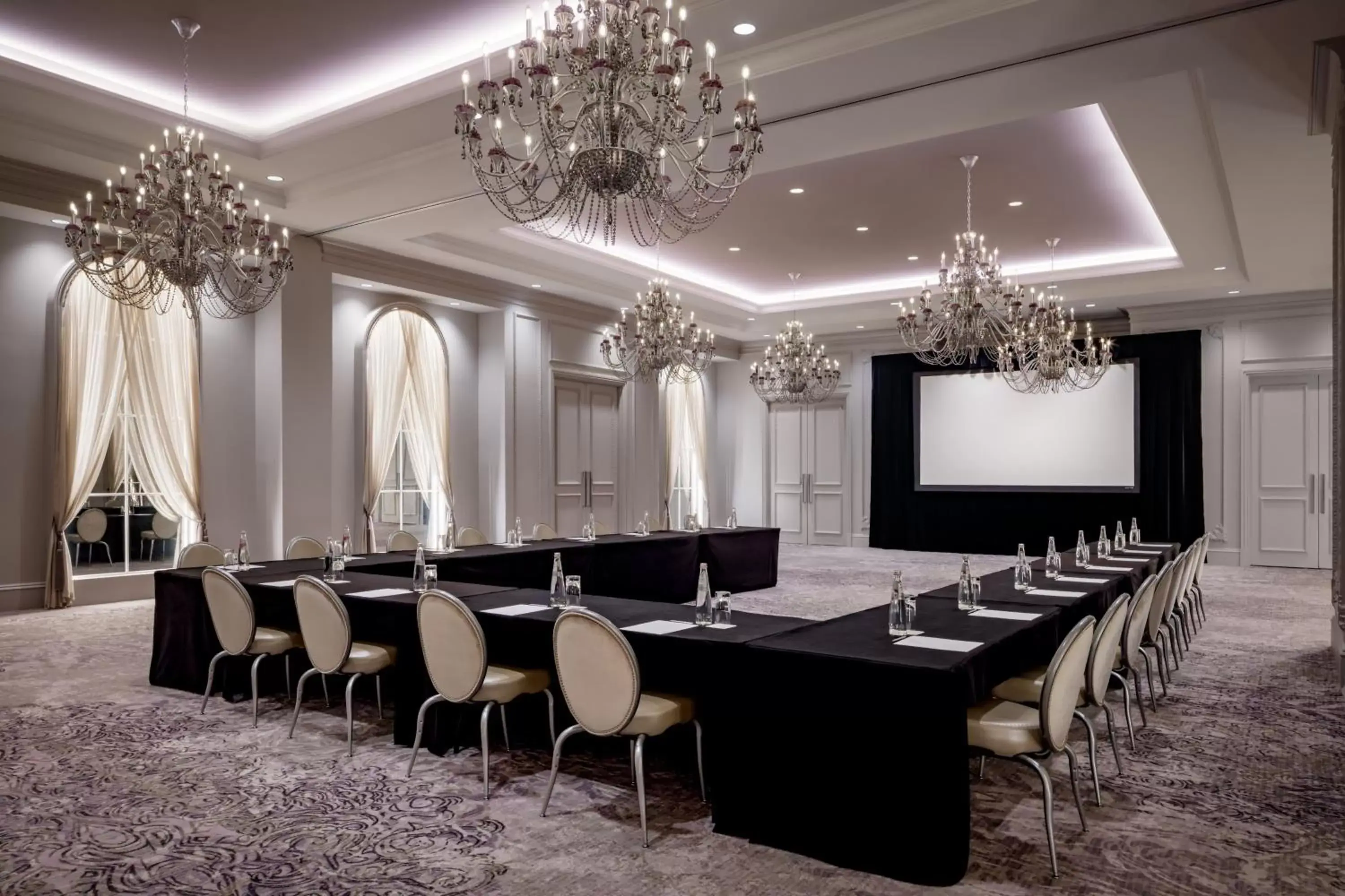 Meeting/conference room in JW Marriott Savannah Plant Riverside District