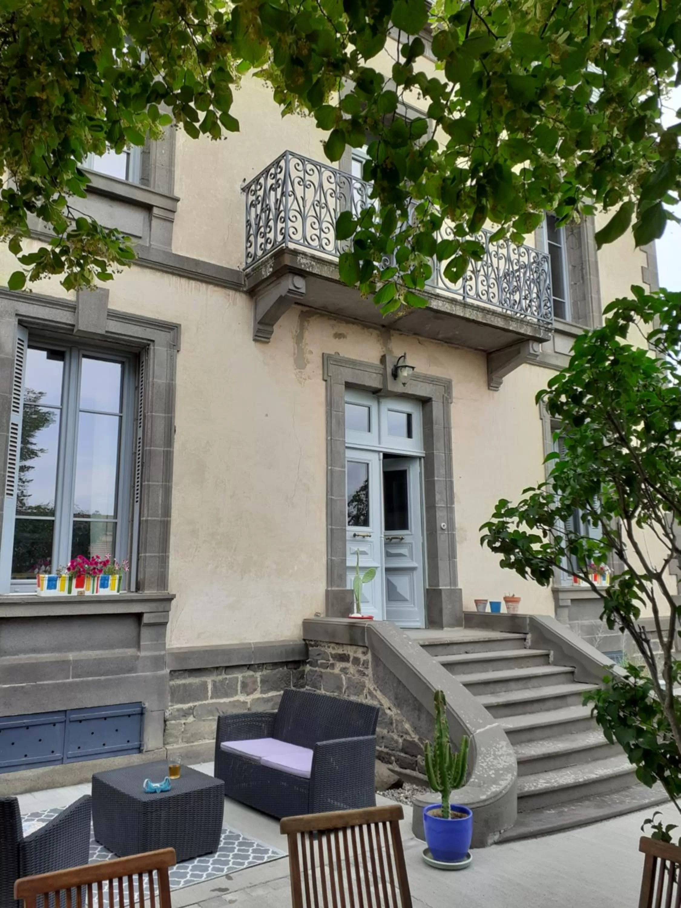 Property building in La Belle Epoque & Spa - Maison d'hôtes