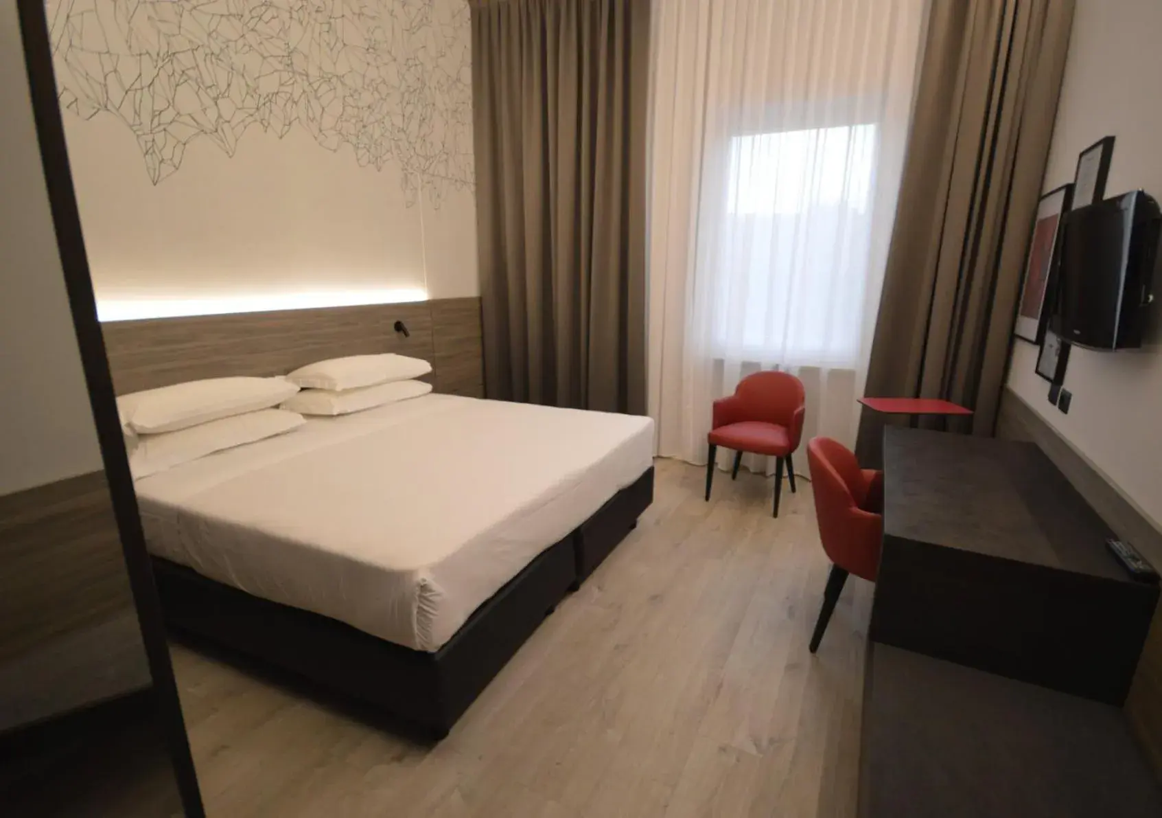 Photo of the whole room, Bed in Hotel Friuli