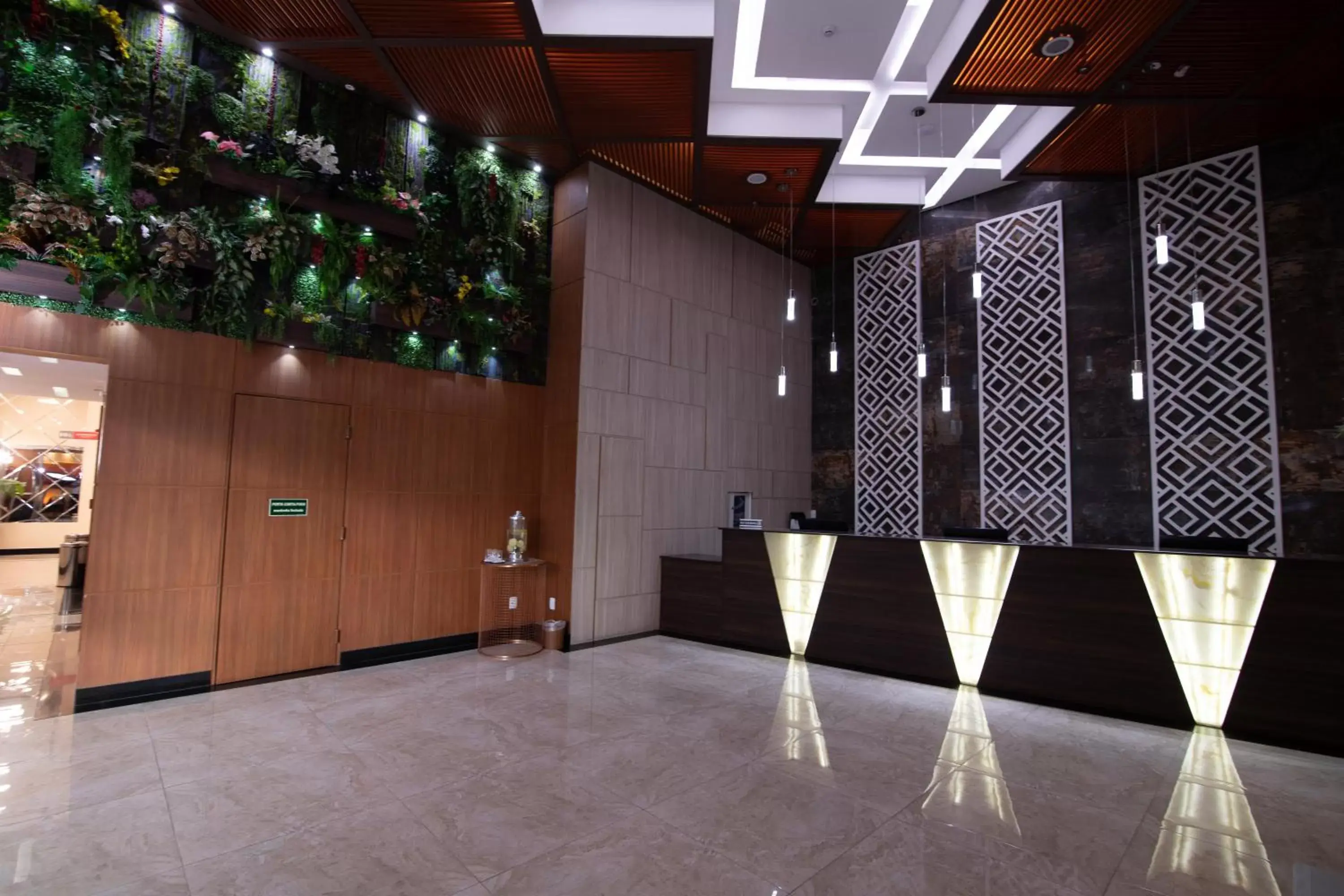 Lobby or reception in Ramada by Wyndham Manaus Torres Center