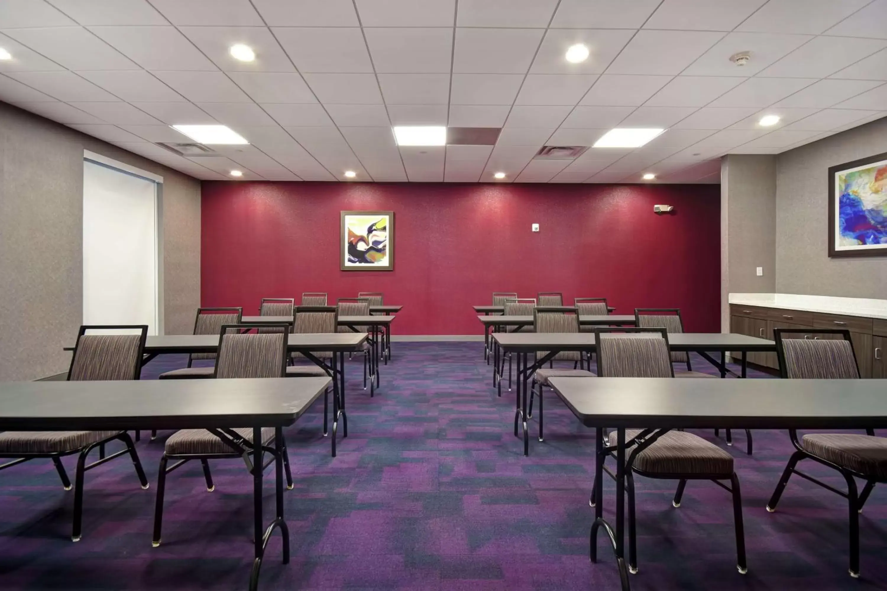 Meeting/conference room in Home 2 Suites By Hilton Dothan