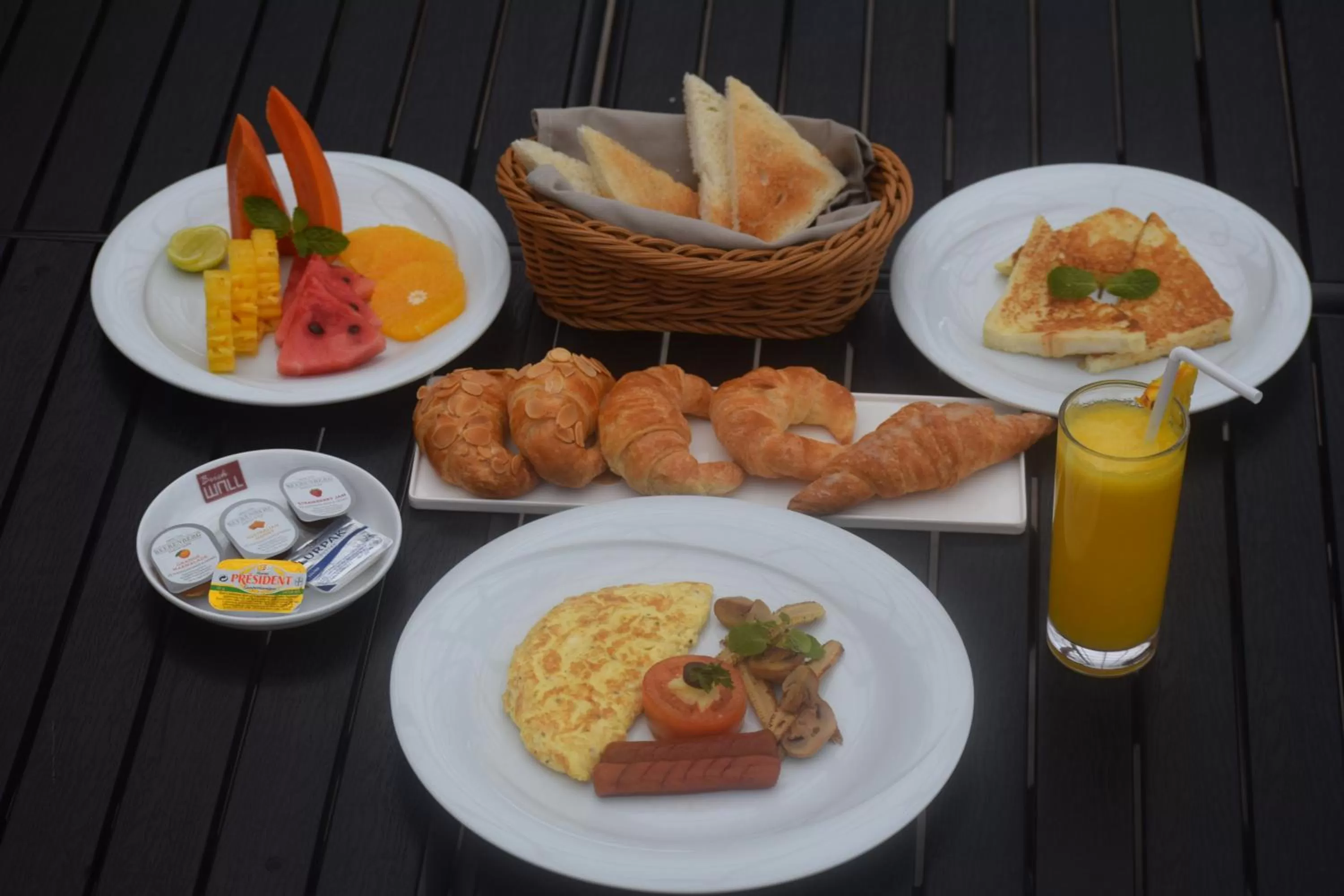 Breakfast in Olinia Airport Hotel