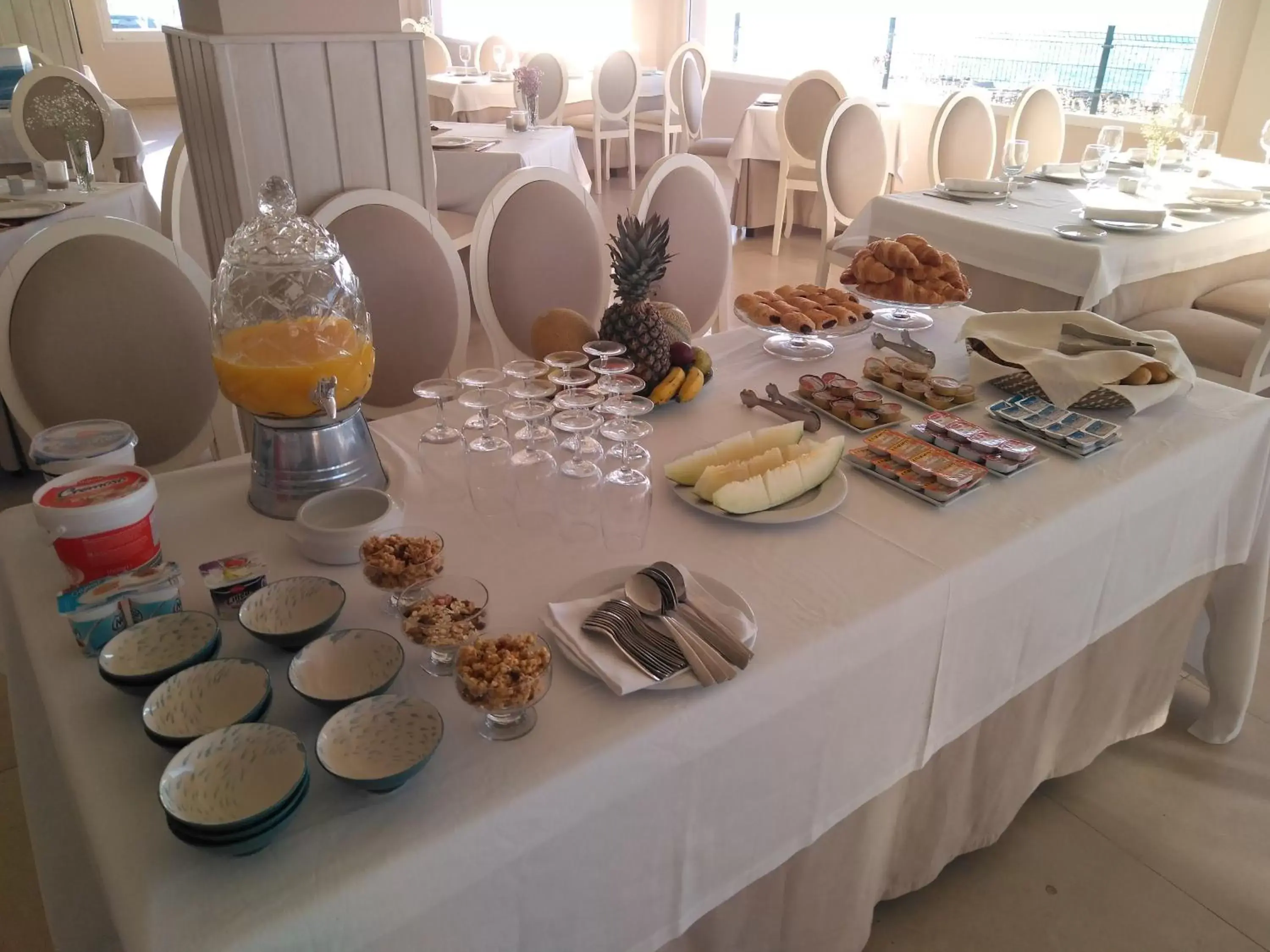 Breakfast in Punta Carnero Hostal singular