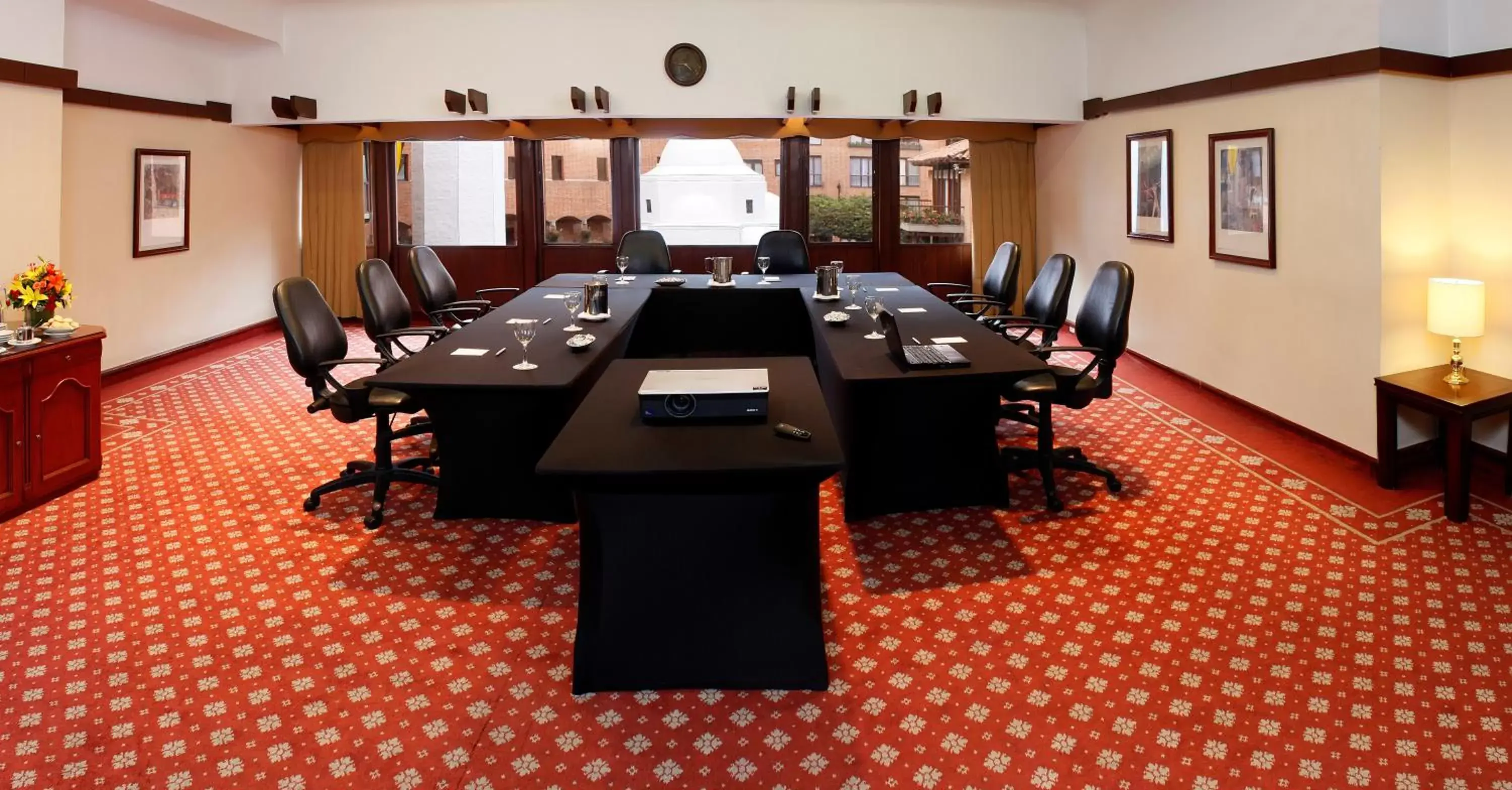 Business facilities in Hotel Estelar La Fontana