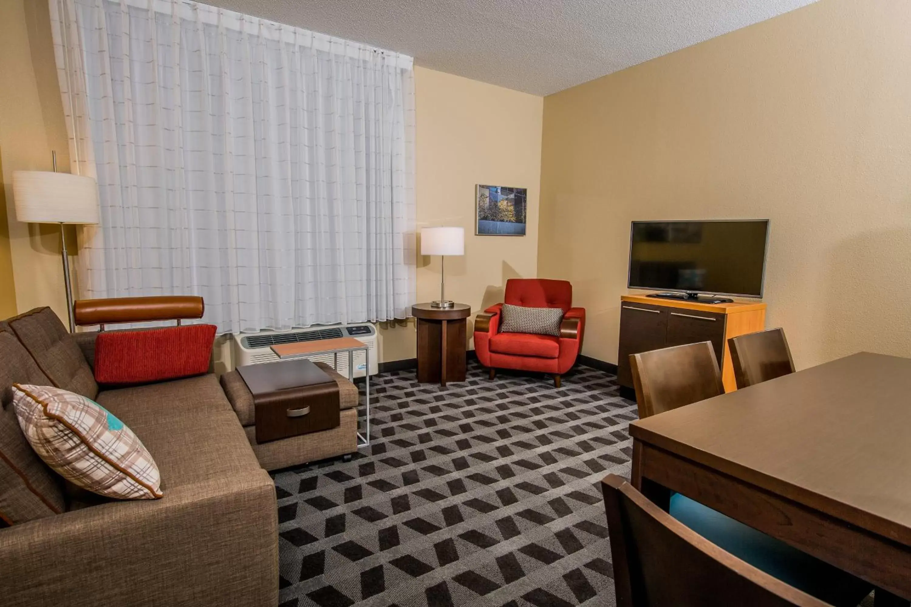 Living room, Seating Area in TownePlace Suites by Marriott Florence