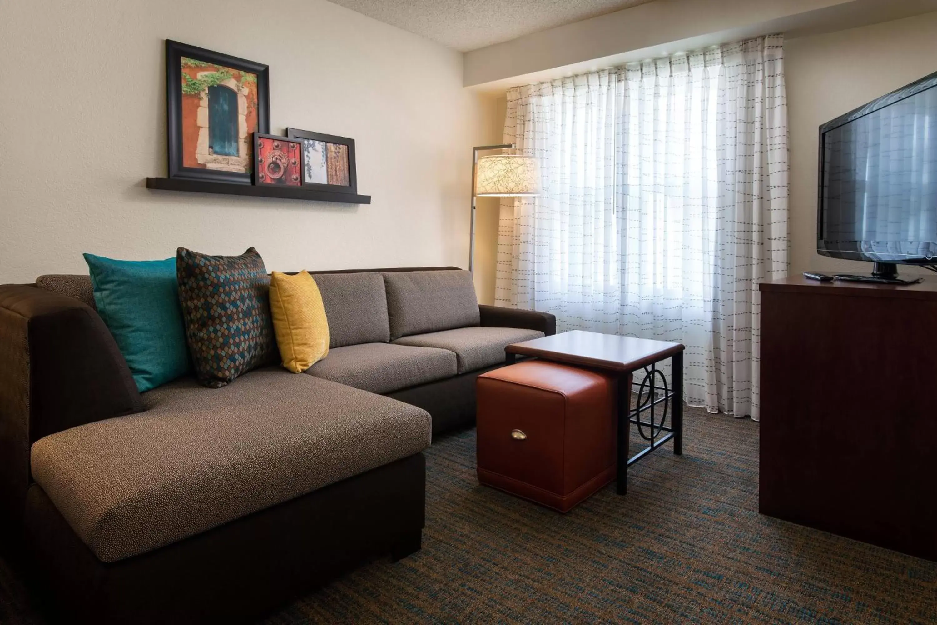 Photo of the whole room, Seating Area in Residence Inn San Diego Sorrento Mesa/Sorrento Valley