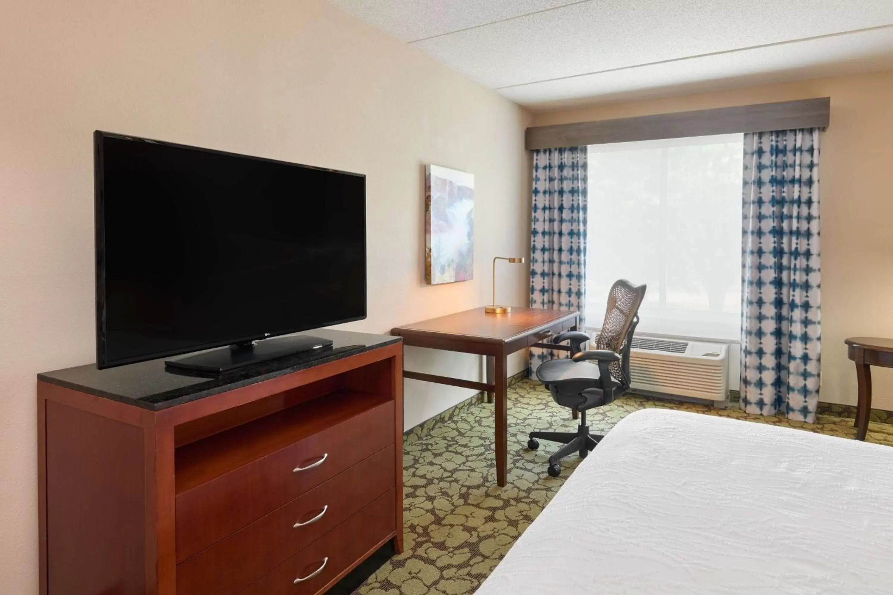 Bedroom, Bed in Hilton Garden Inn Hershey Bedroom, Bed in Hilton Garden Inn Hershey
