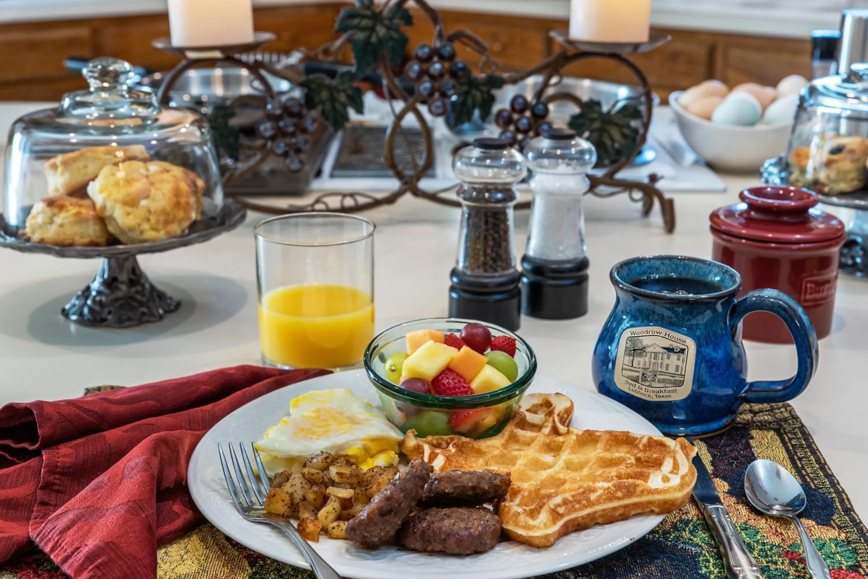 Breakfast in Woodrow House Bed & Breakfast