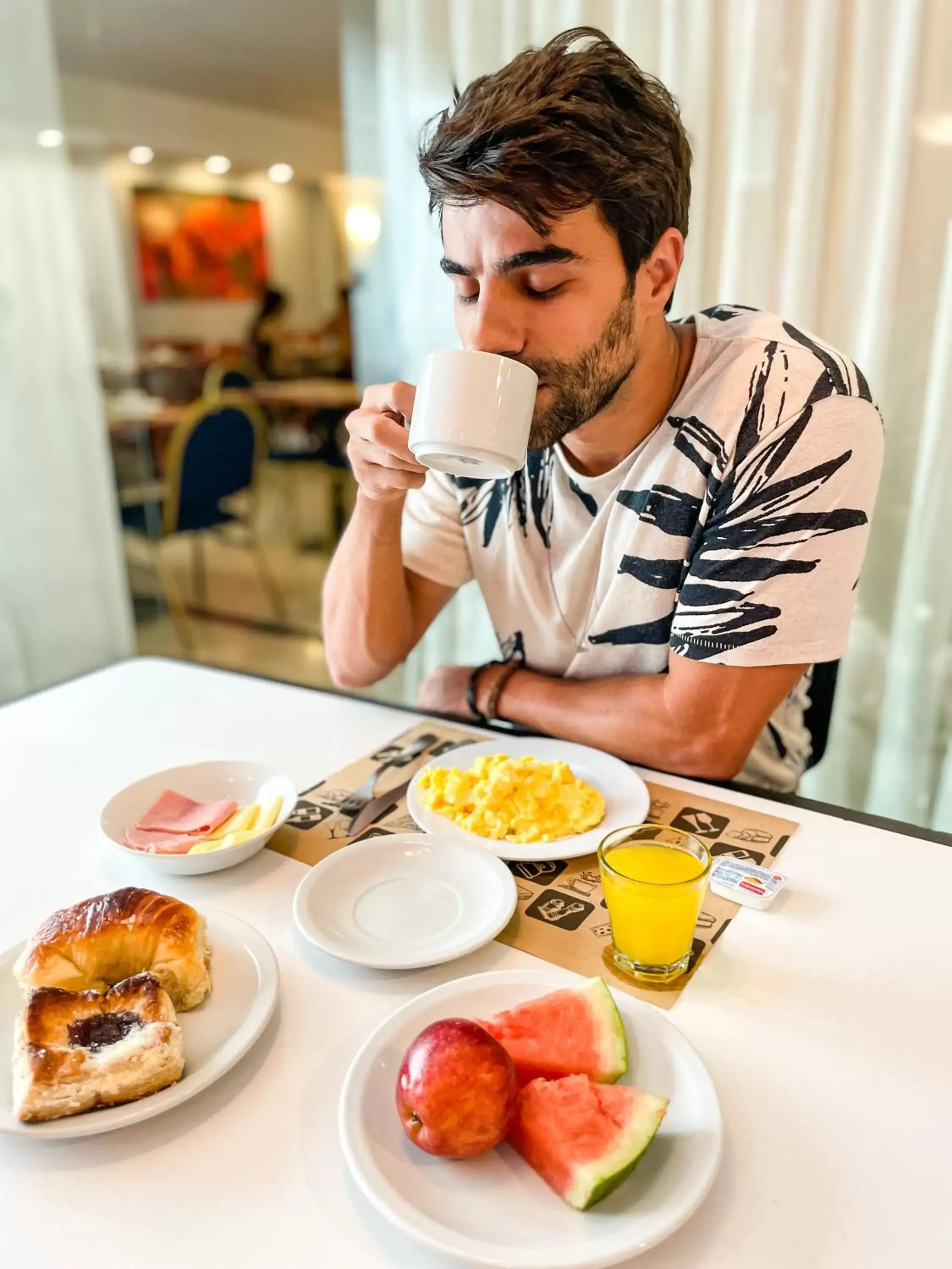 Breakfast in Gran Hotel Buenos Aires