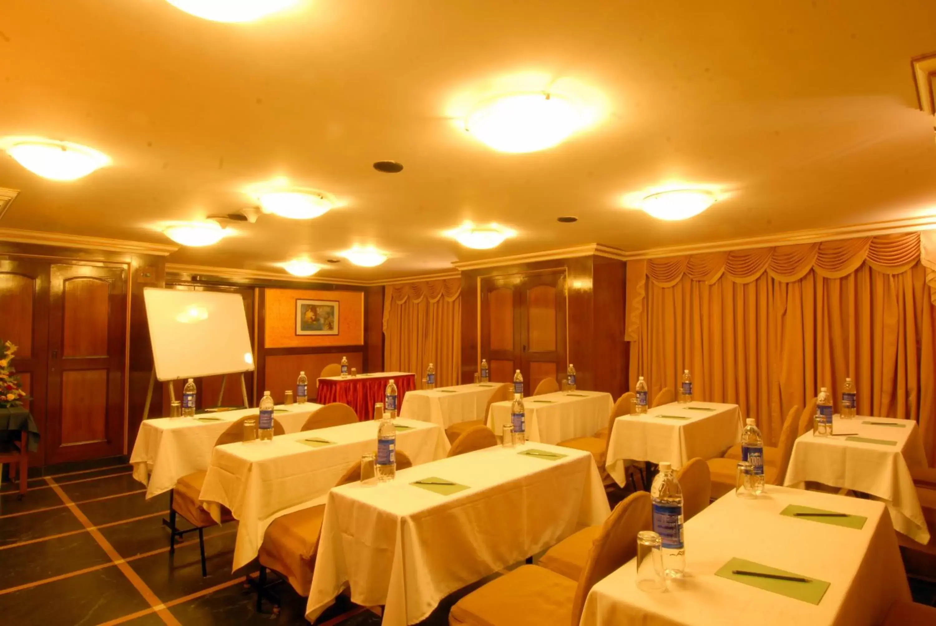 Meeting/conference room in Hotel Park View, Mumbai