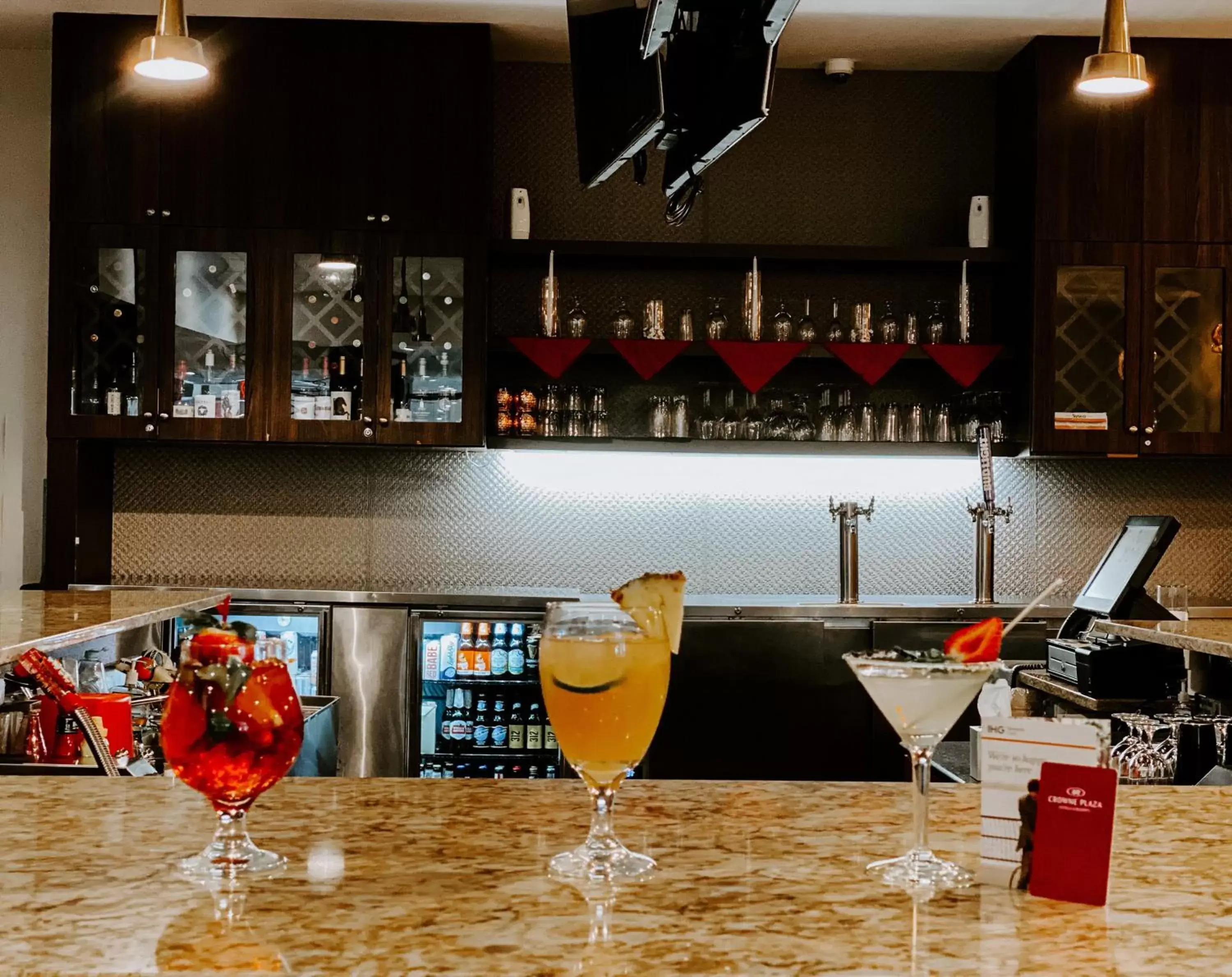 Photo of the whole room in Crowne Plaza Chicago SW - Burr Ridge by IHG Photo of the whole room in Crowne Plaza Chicago SW - Burr Ridge by IHG