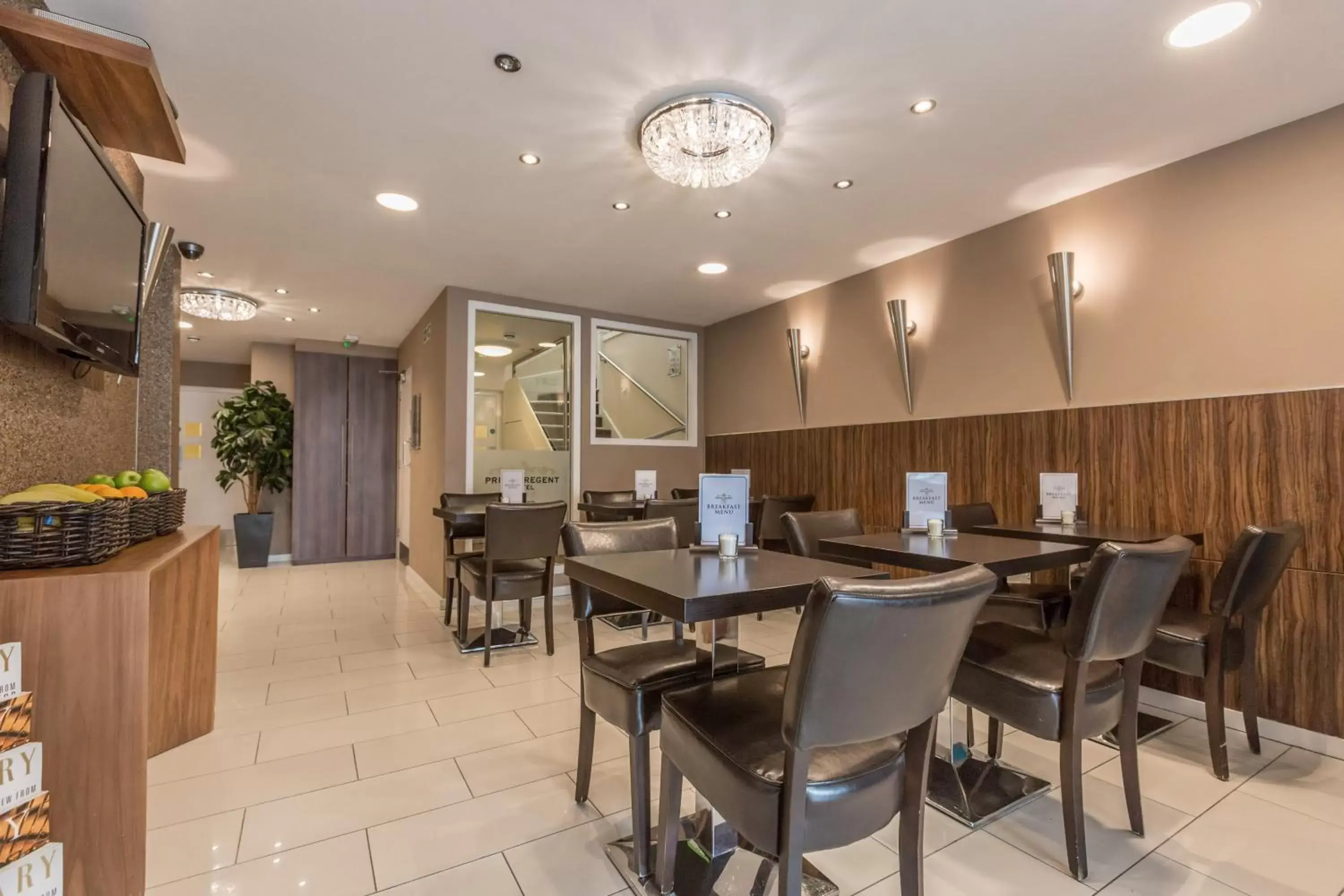 Lobby or reception, Restaurant/Places to Eat in Prince Regent Hotel Excel London