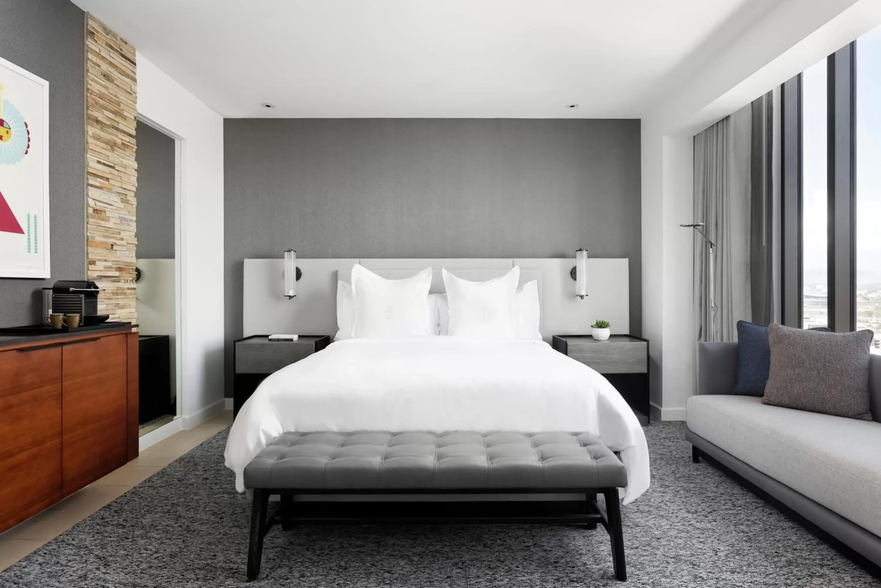 Bed in Four Seasons Hotel Denver