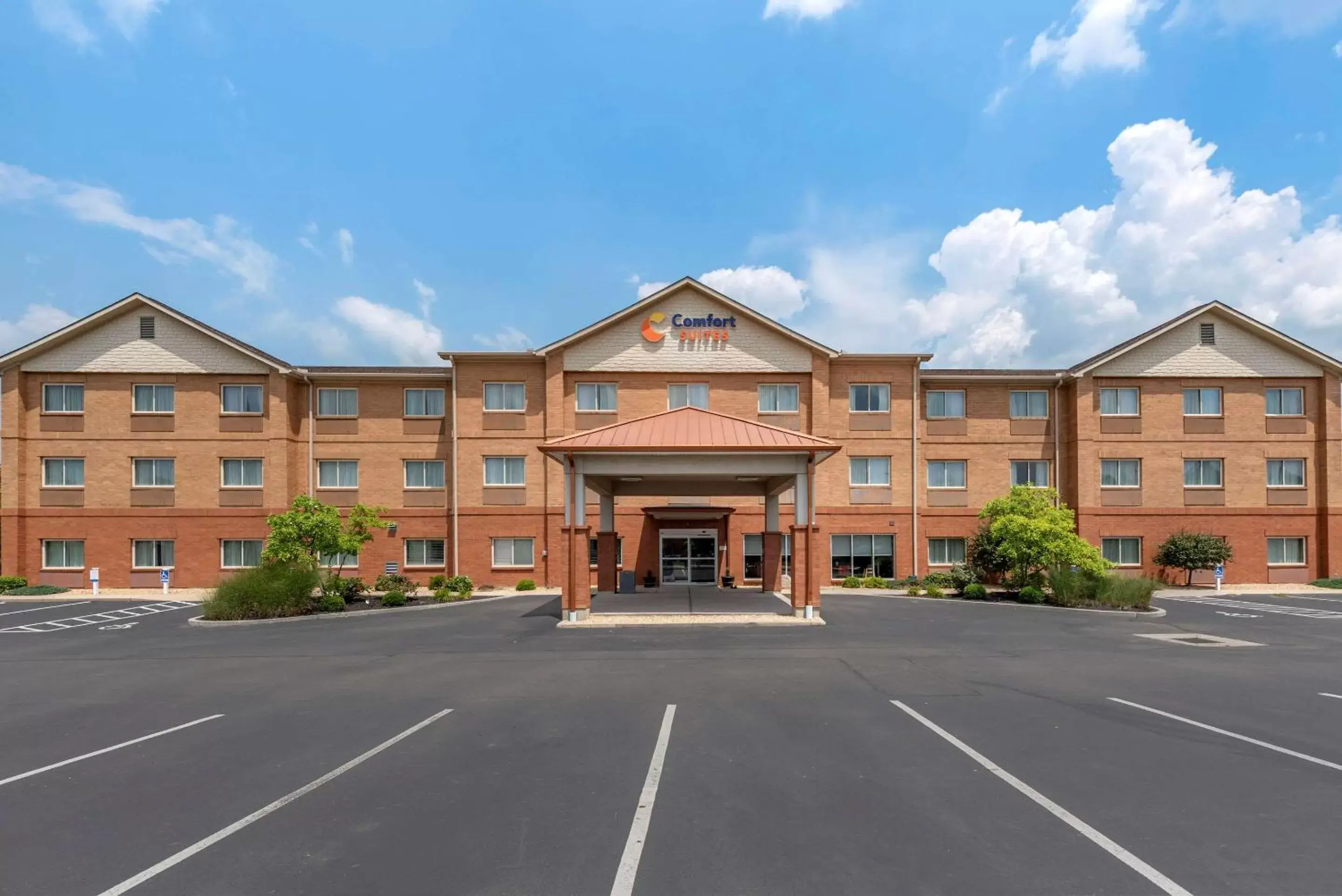 Property Building in Comfort Suites Mason near Kings Island